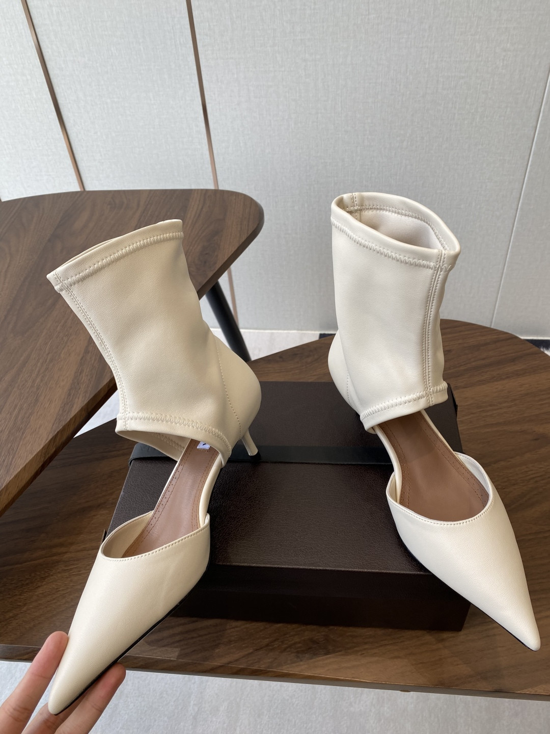 UA A1a1a LOW BOOTS 5.5cm Heel