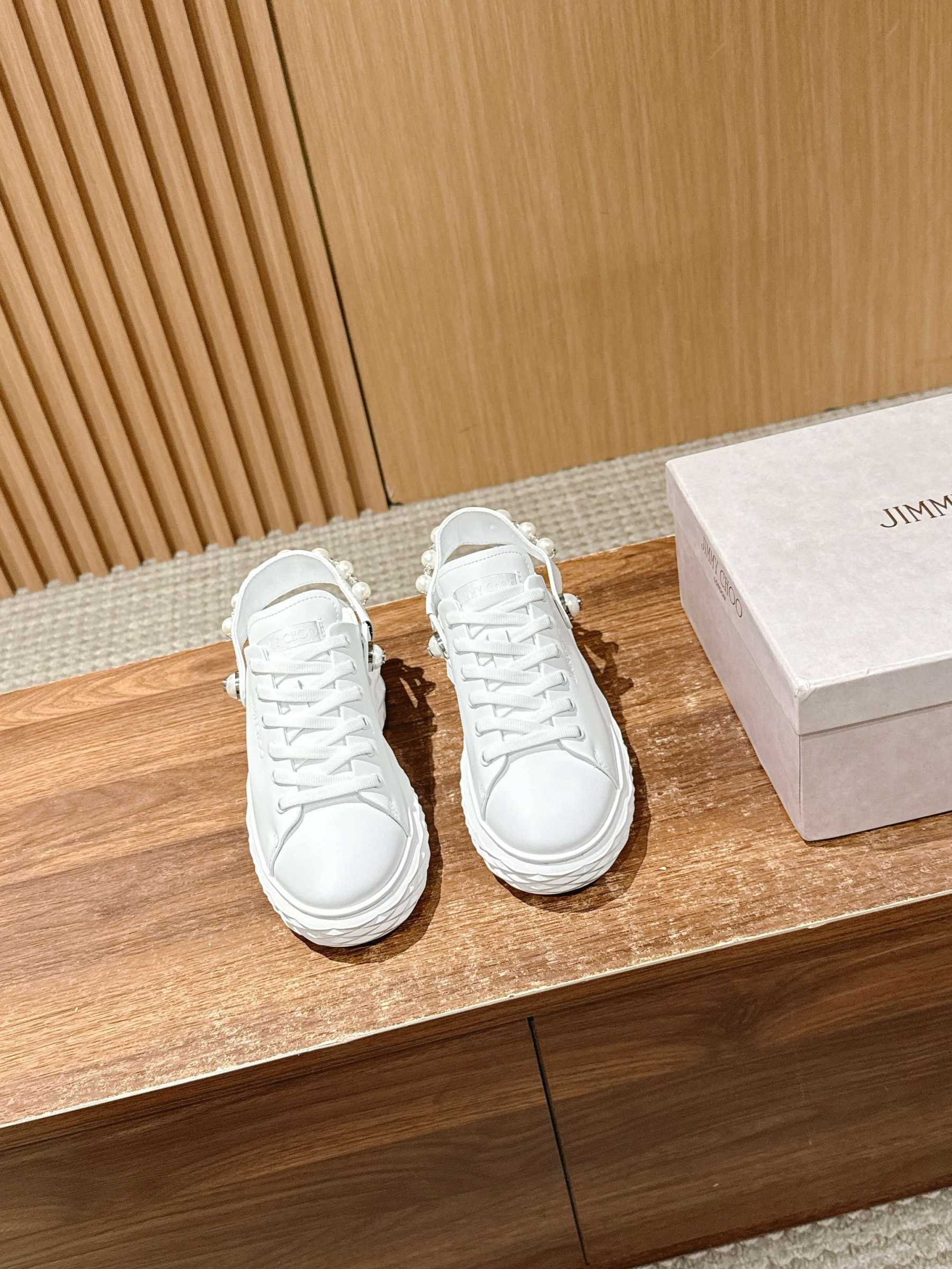 ua j1m*y ch00 D1am0nd sling sneakers