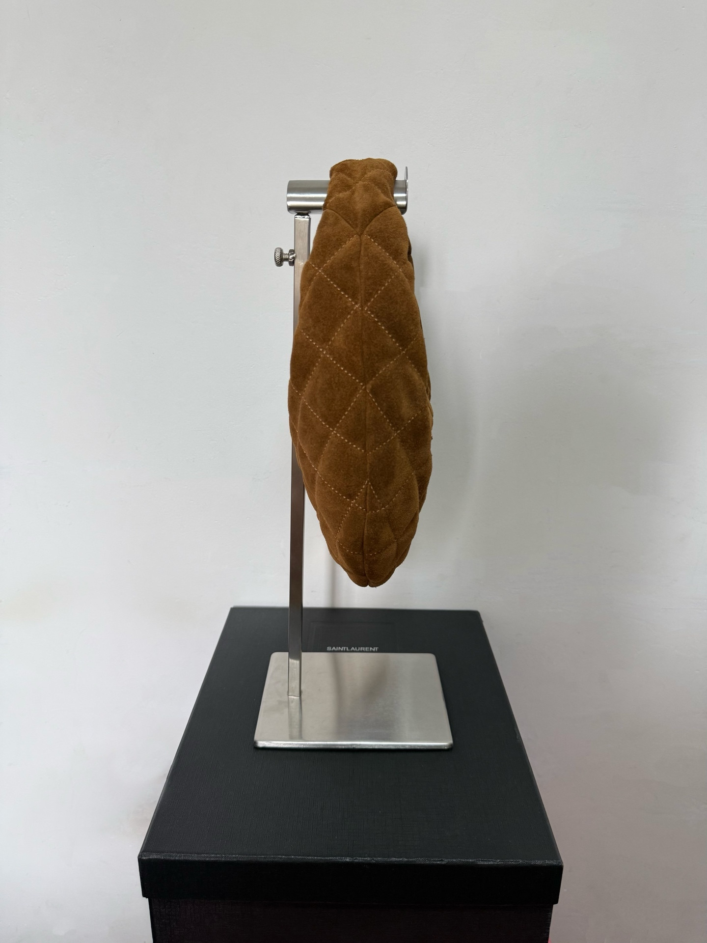 Y51 ICARINO in Quilted Suede 17x15.5x3cm