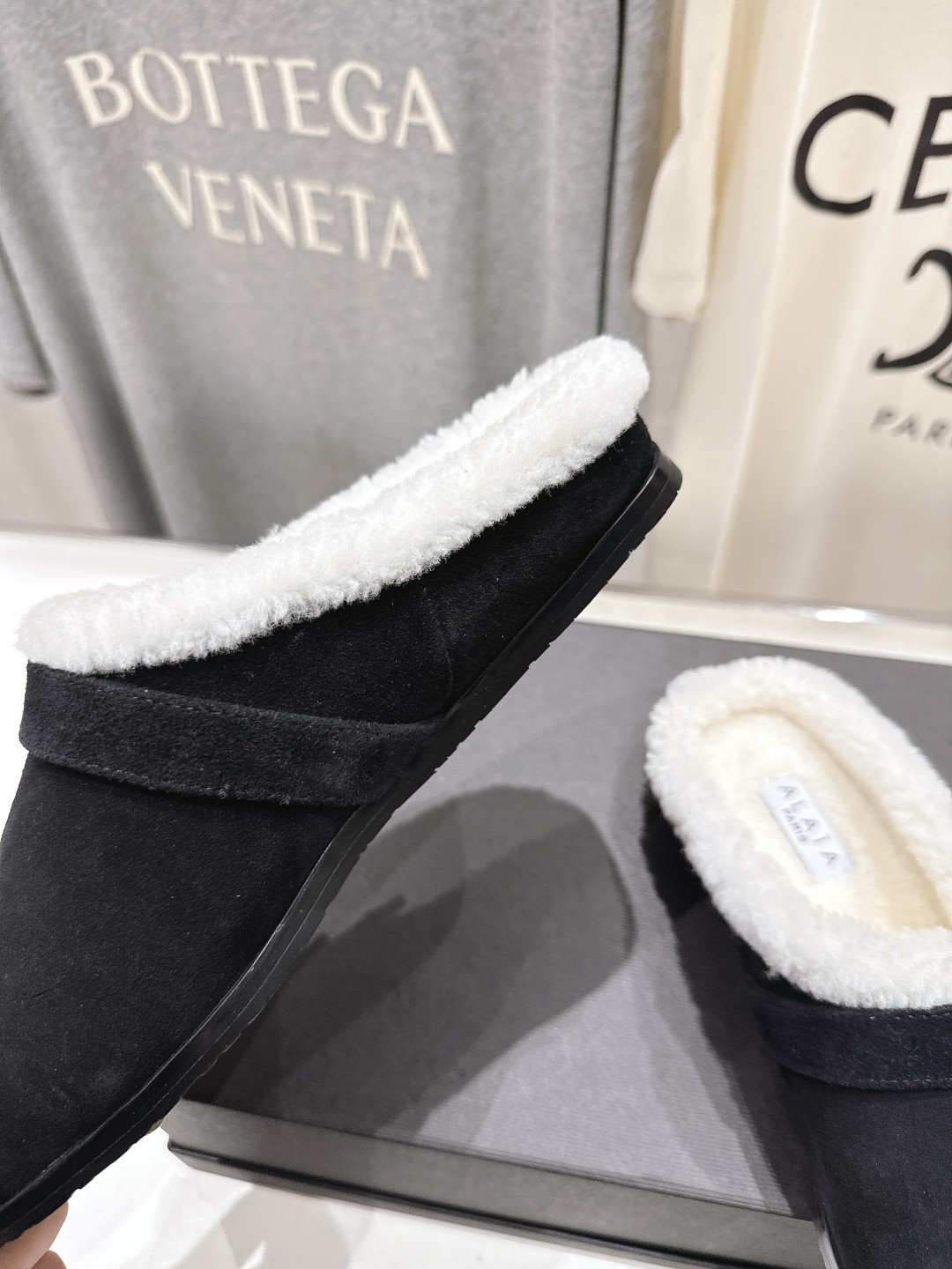 ua A1a1a flat mules