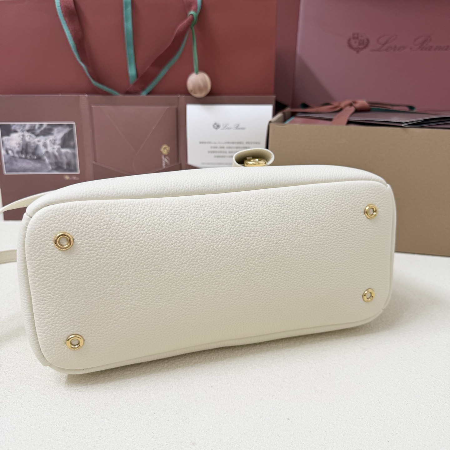 L0r0 P1ana Small Needle Bag 31x15x16cm