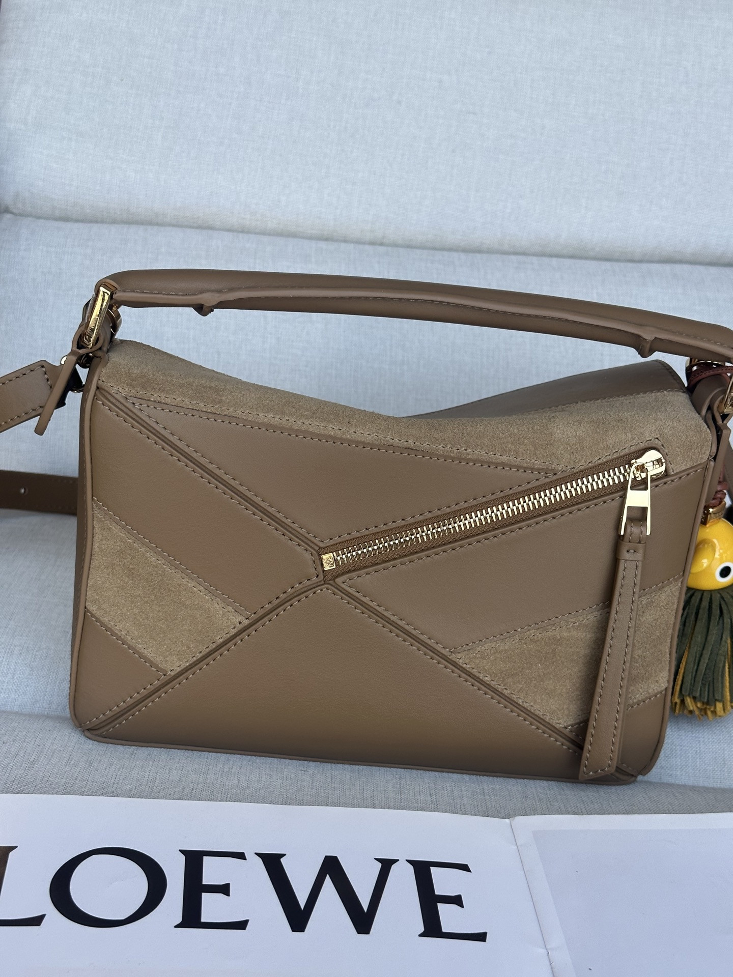 L0ew* small puzzle bag in classic calfskin and suede 16.5x24x10.5cm