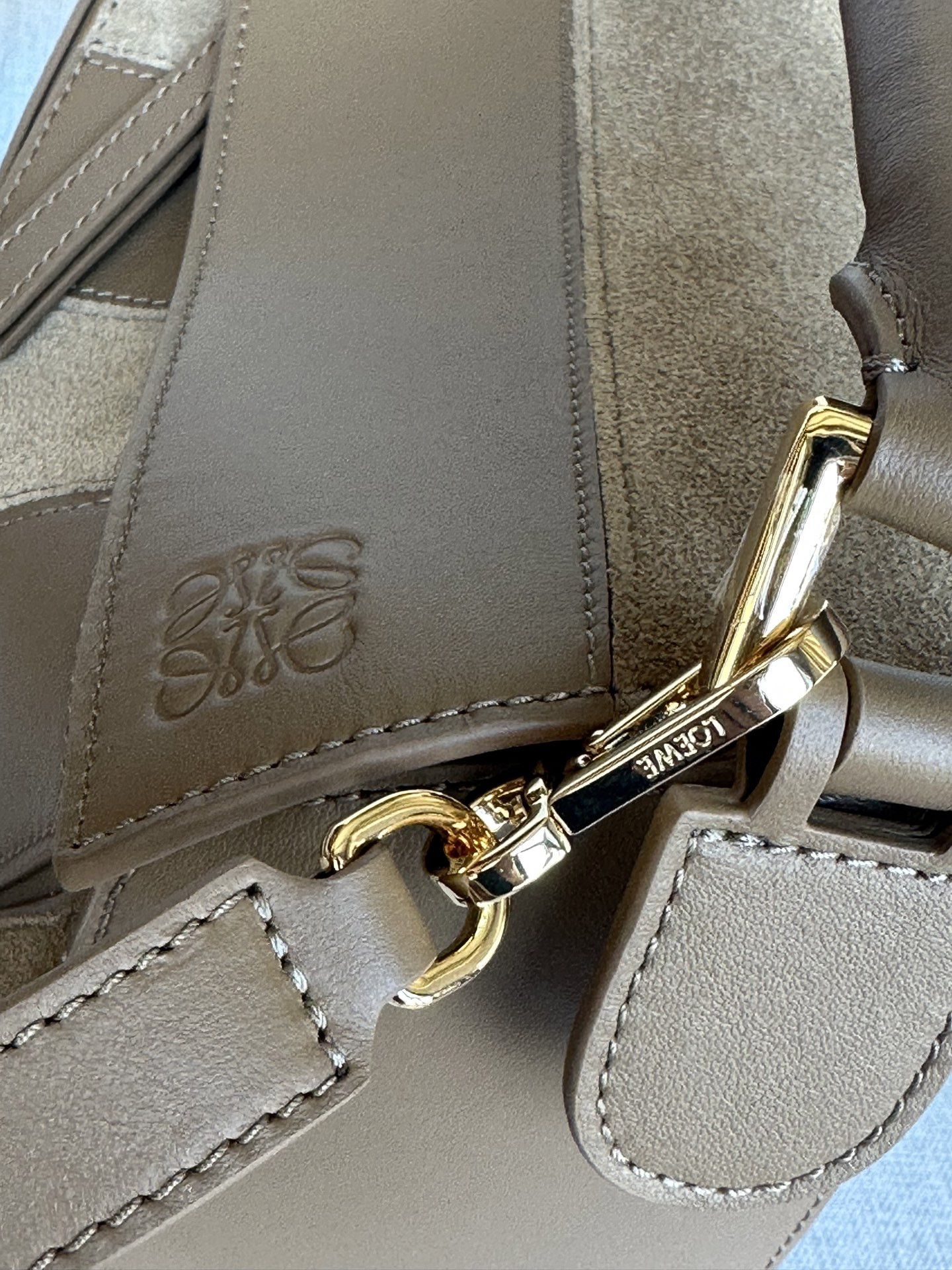 L0ew* small puzzle bag in classic calfskin and suede 16.5x24x10.5cm