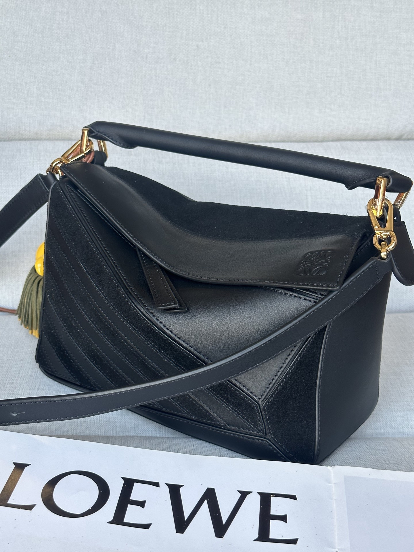 L0ew* small puzzle bag in classic calfskin and suede 16.5x24x10.5cm