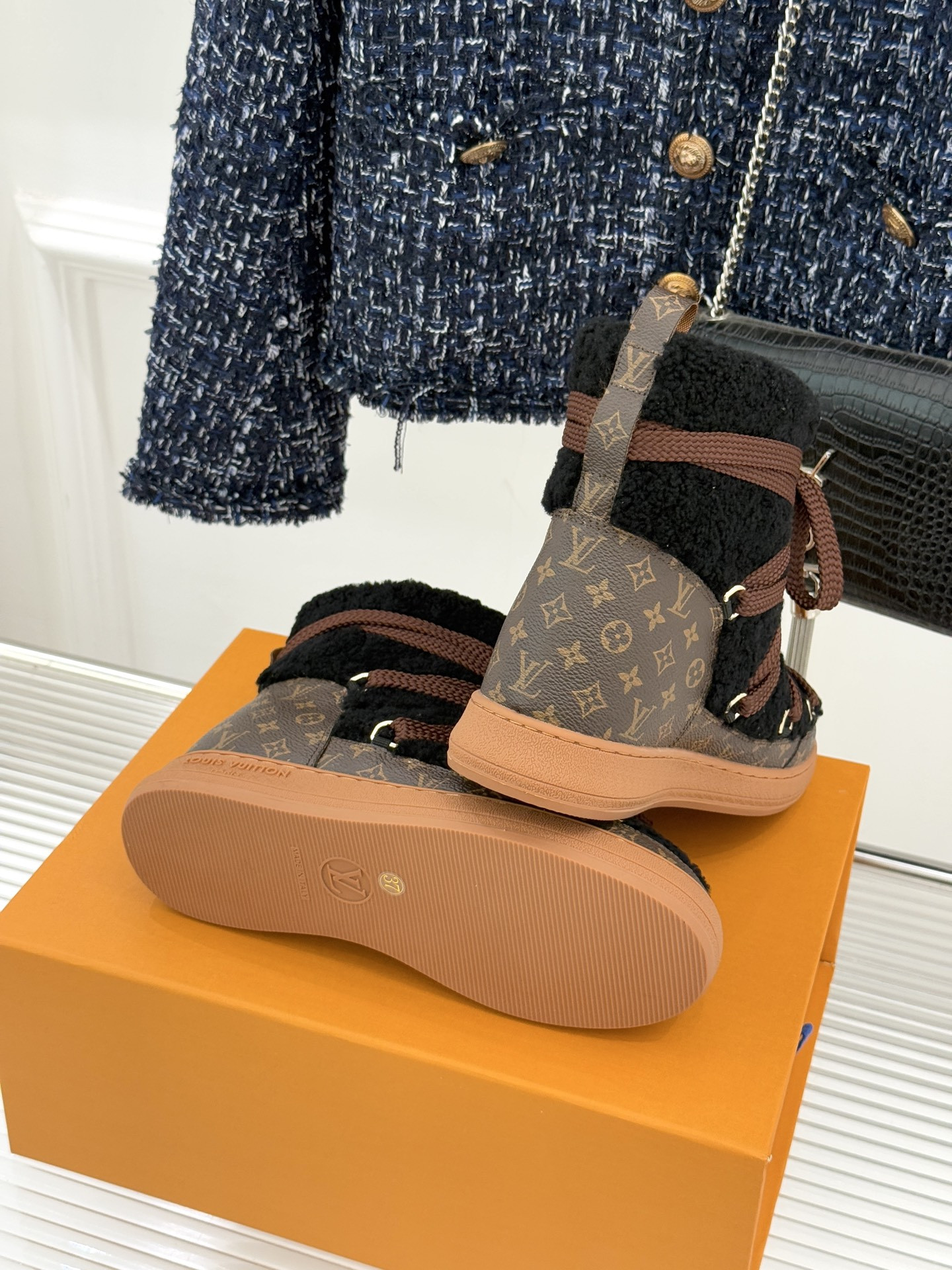 UA LV Cloud Lace-Up Ankle Boot Sneaker