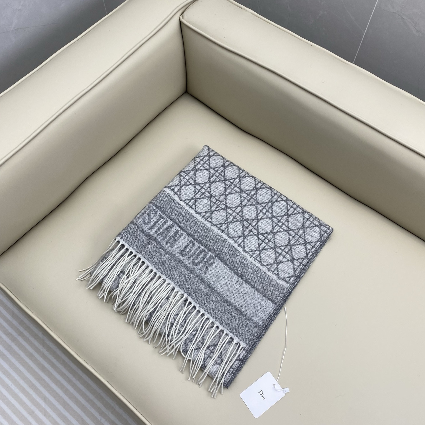 D10r cannage scarf 220x45cm 67% cashmere 43% virgin wool