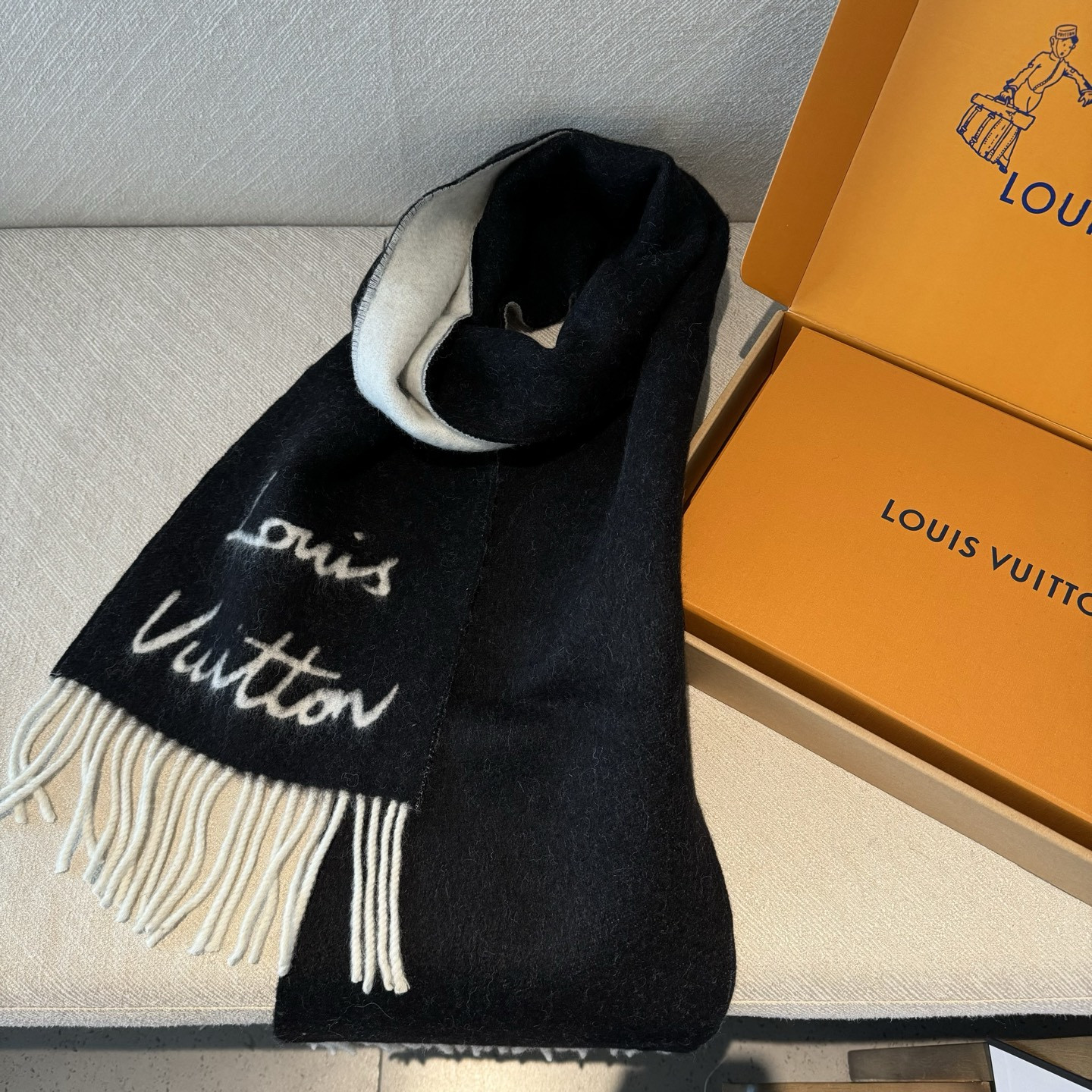 l0vis Vvtt0n scarf 25x220cm