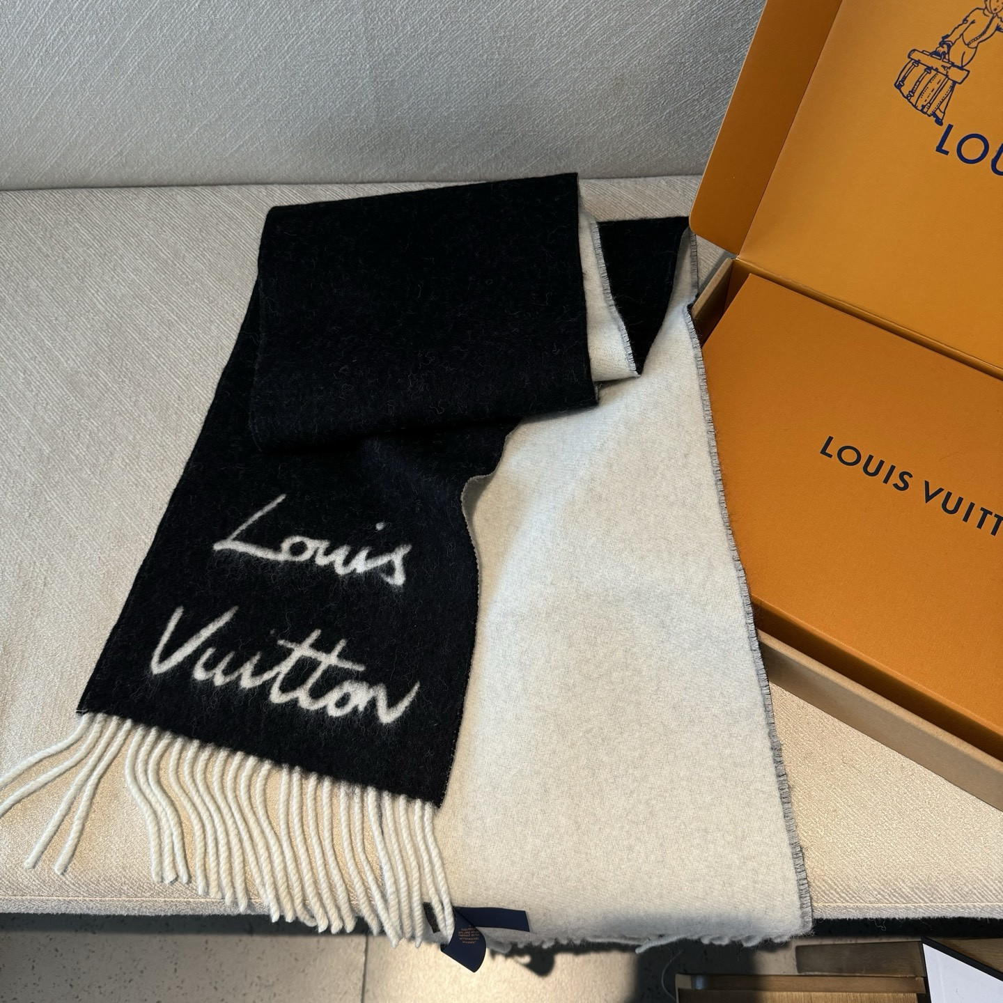 l0vis Vvtt0n scarf 25x220cm