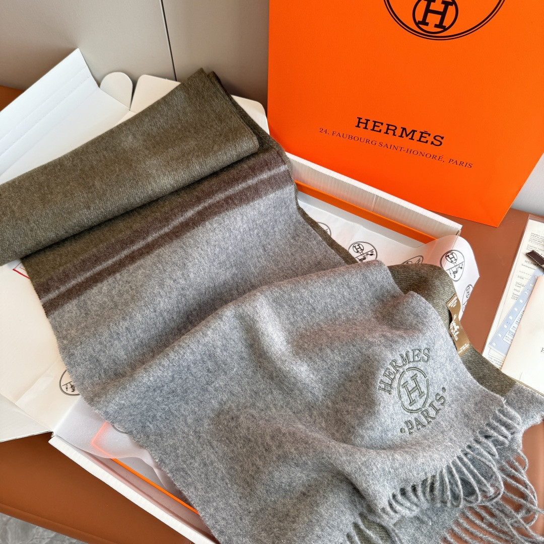 H**me5 scarf 30x180cm