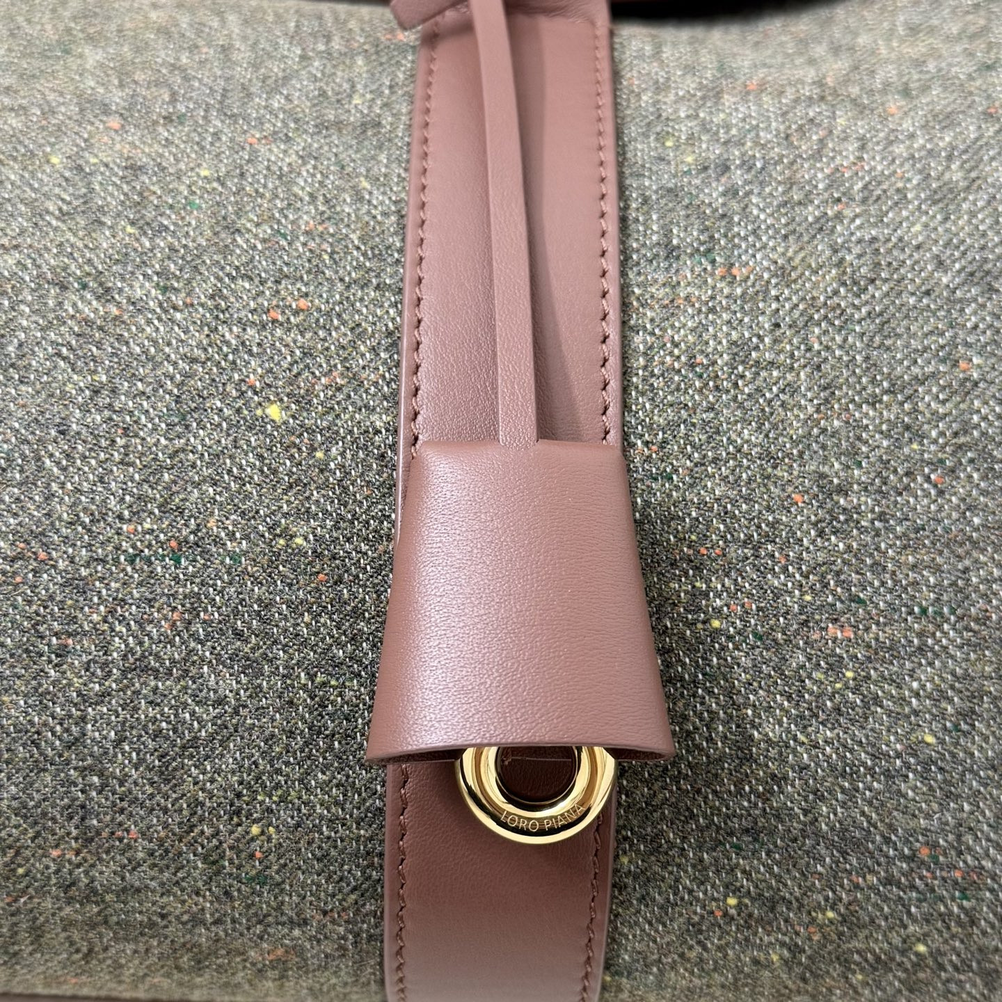 L0r0 P1ana loom l32 33x23x18cm
