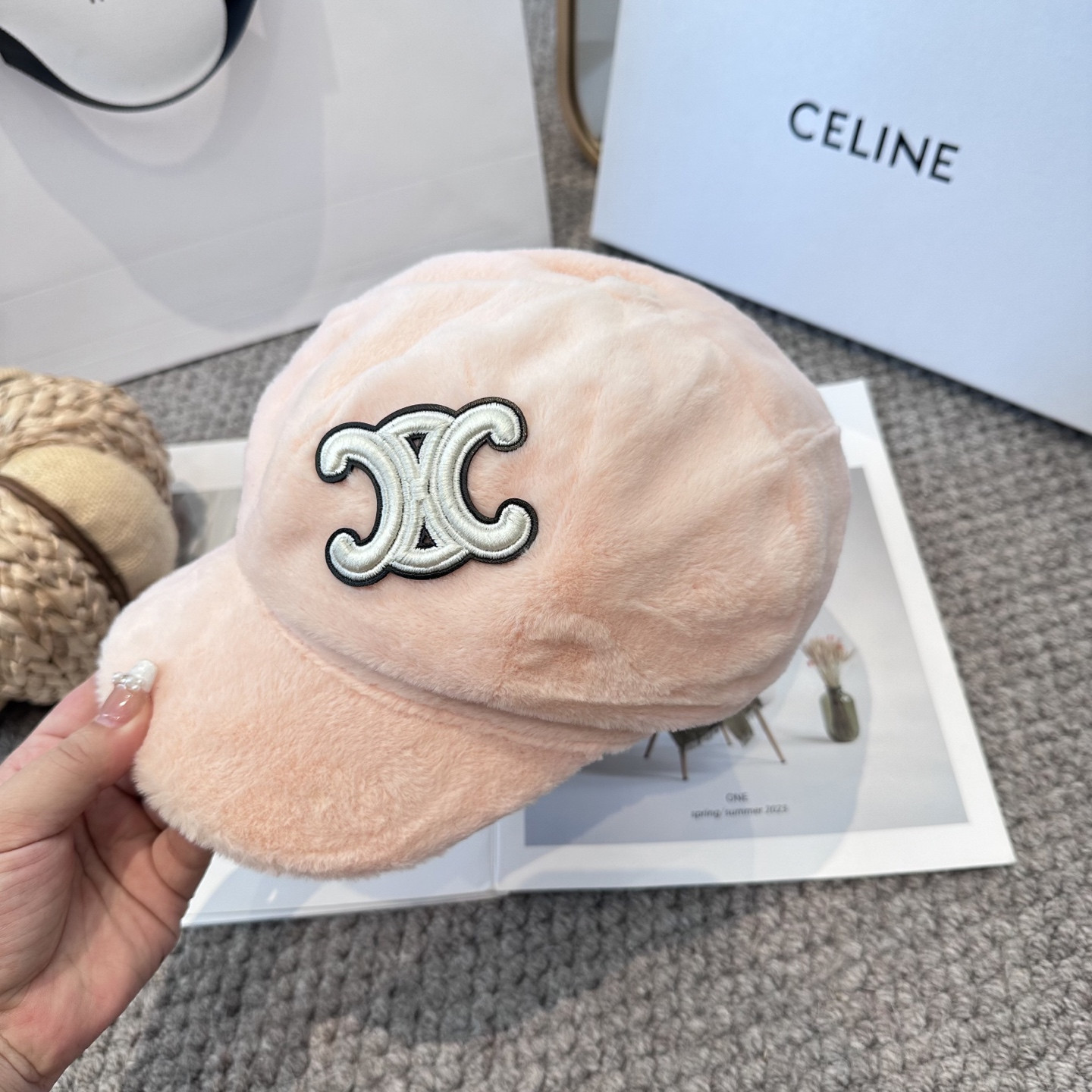 Ce1i*e newsboy cap