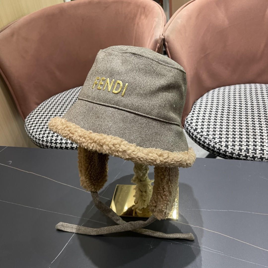 F**di bucket hat