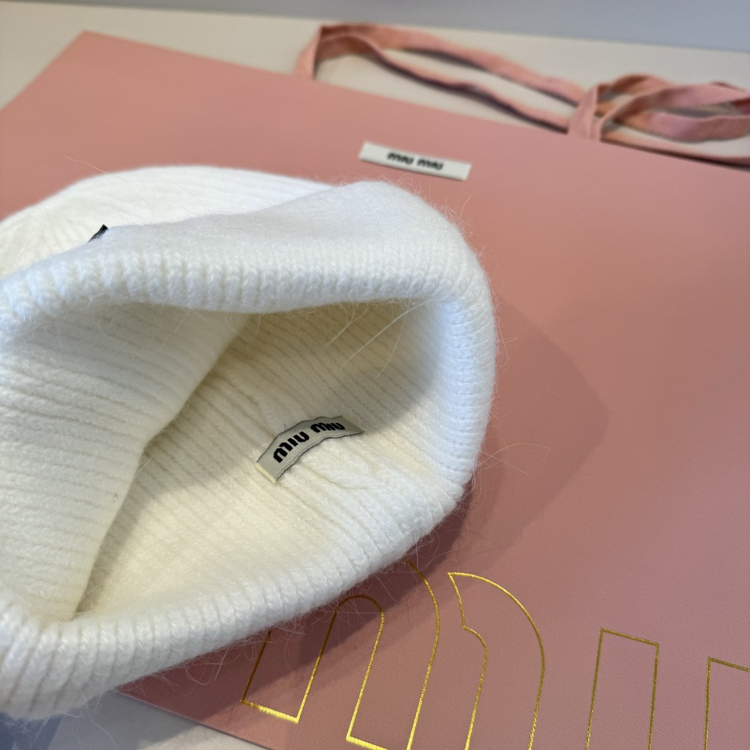 M1v M1v beanie