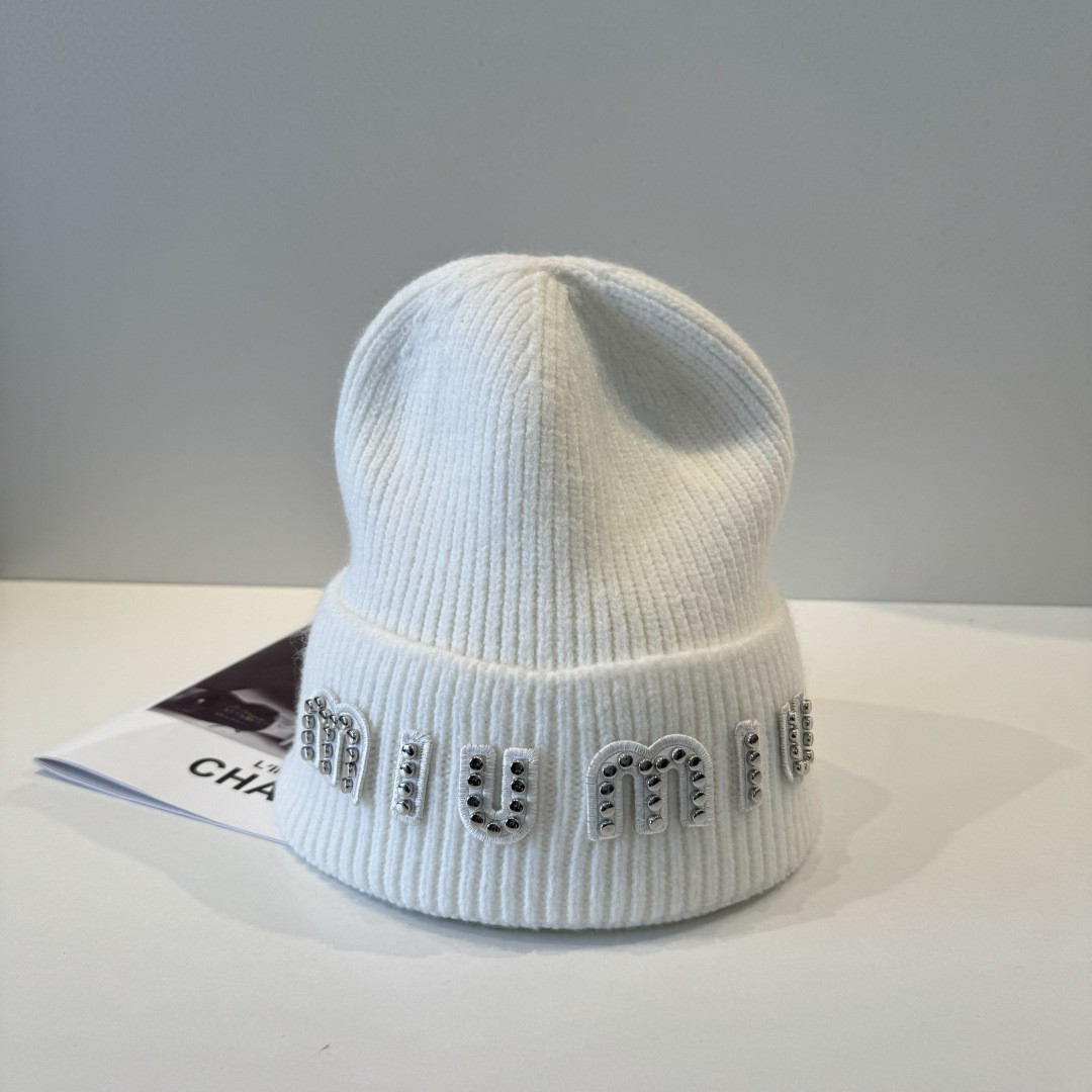 M1v M1v beanie