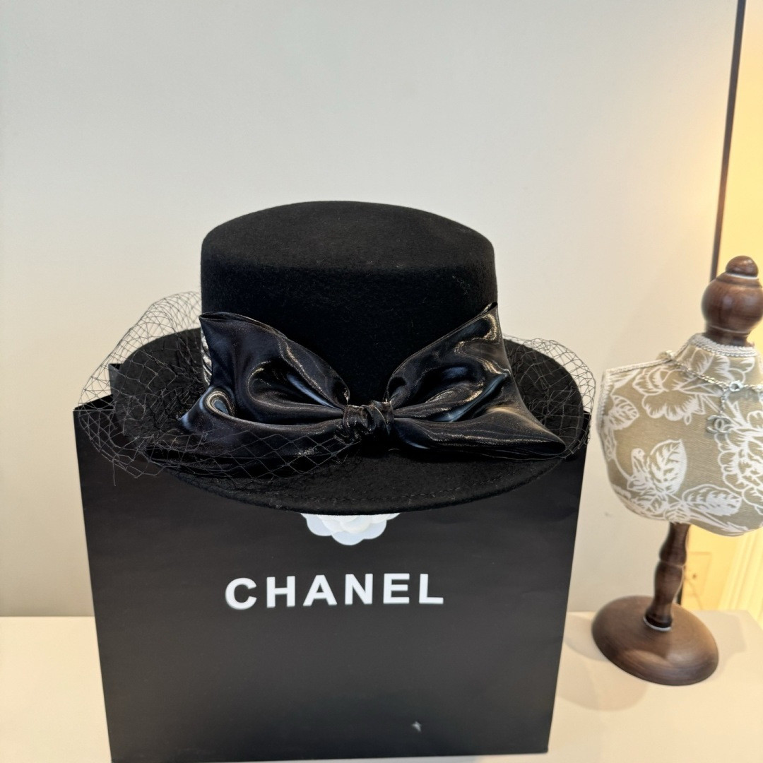 Ch**el wool felt hat 57cm head circumference