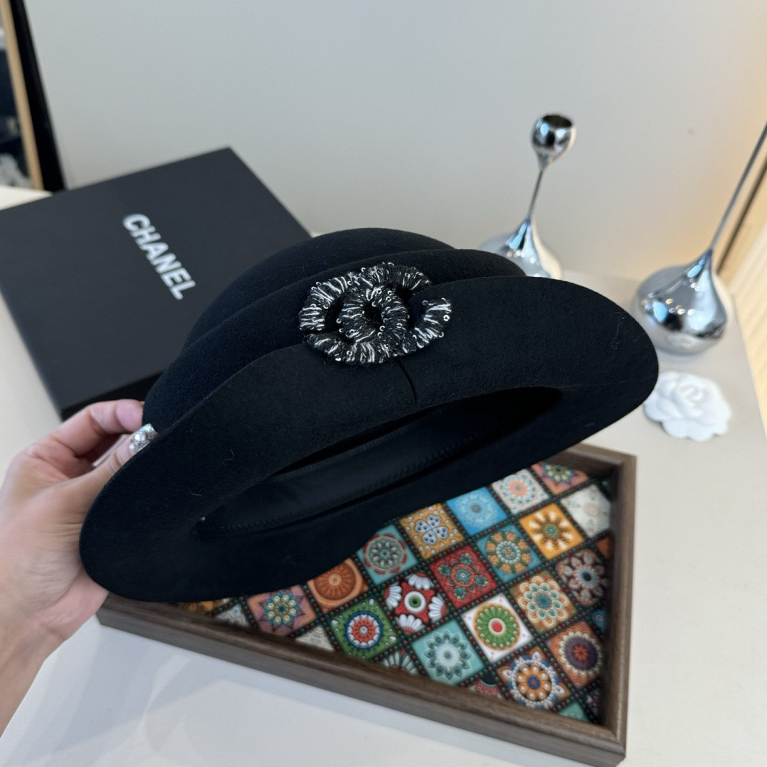 Ch**el hat 57cm head circumference