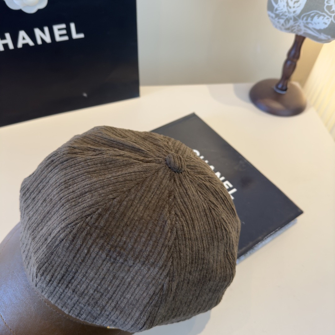 Ch**el newsboy cap 57cm head circumference