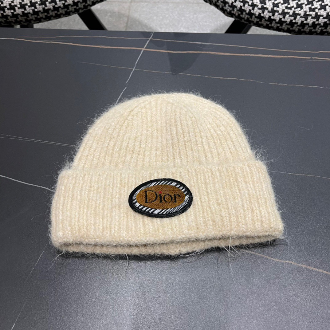 D10r beanie