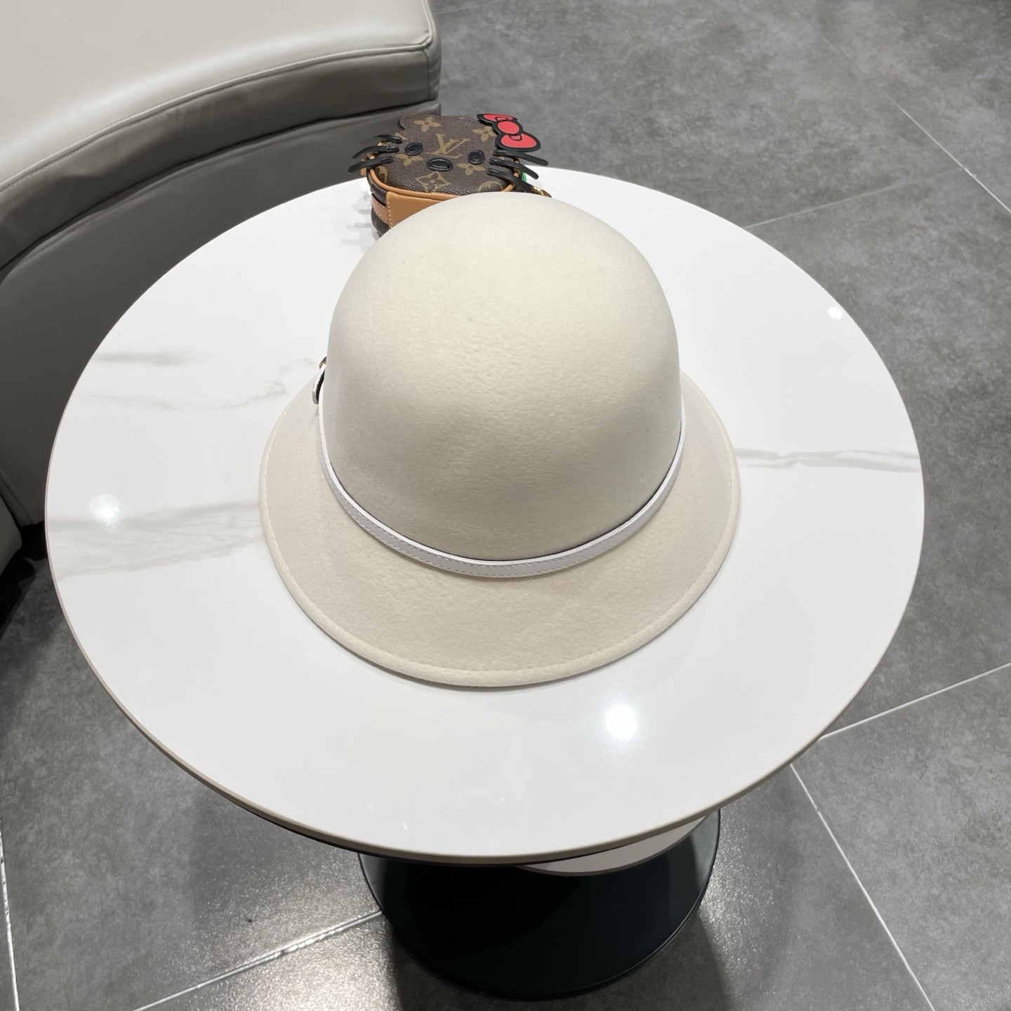 l0vis Vvtt0n bucket hat 100% wool 57cm head circumference