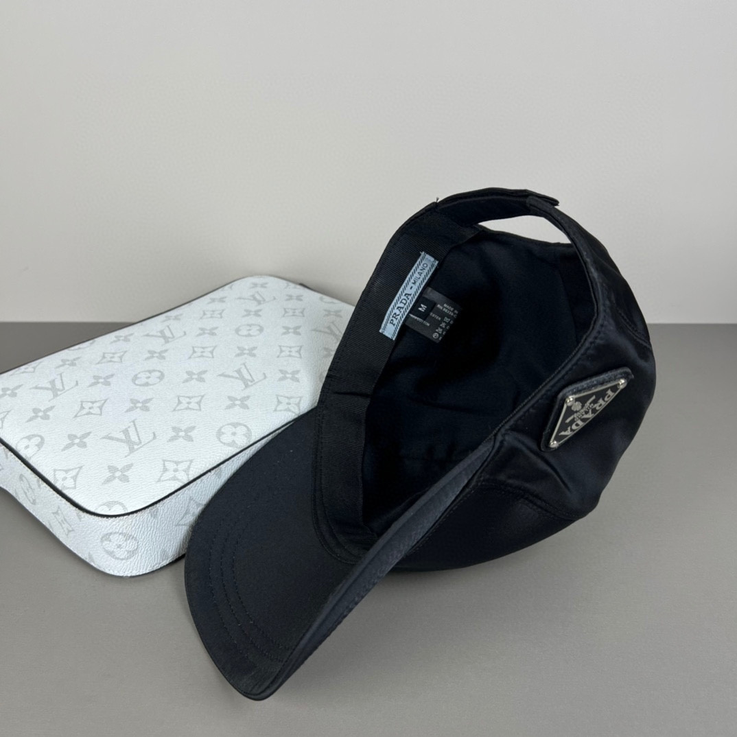 Pra*a baseball cap