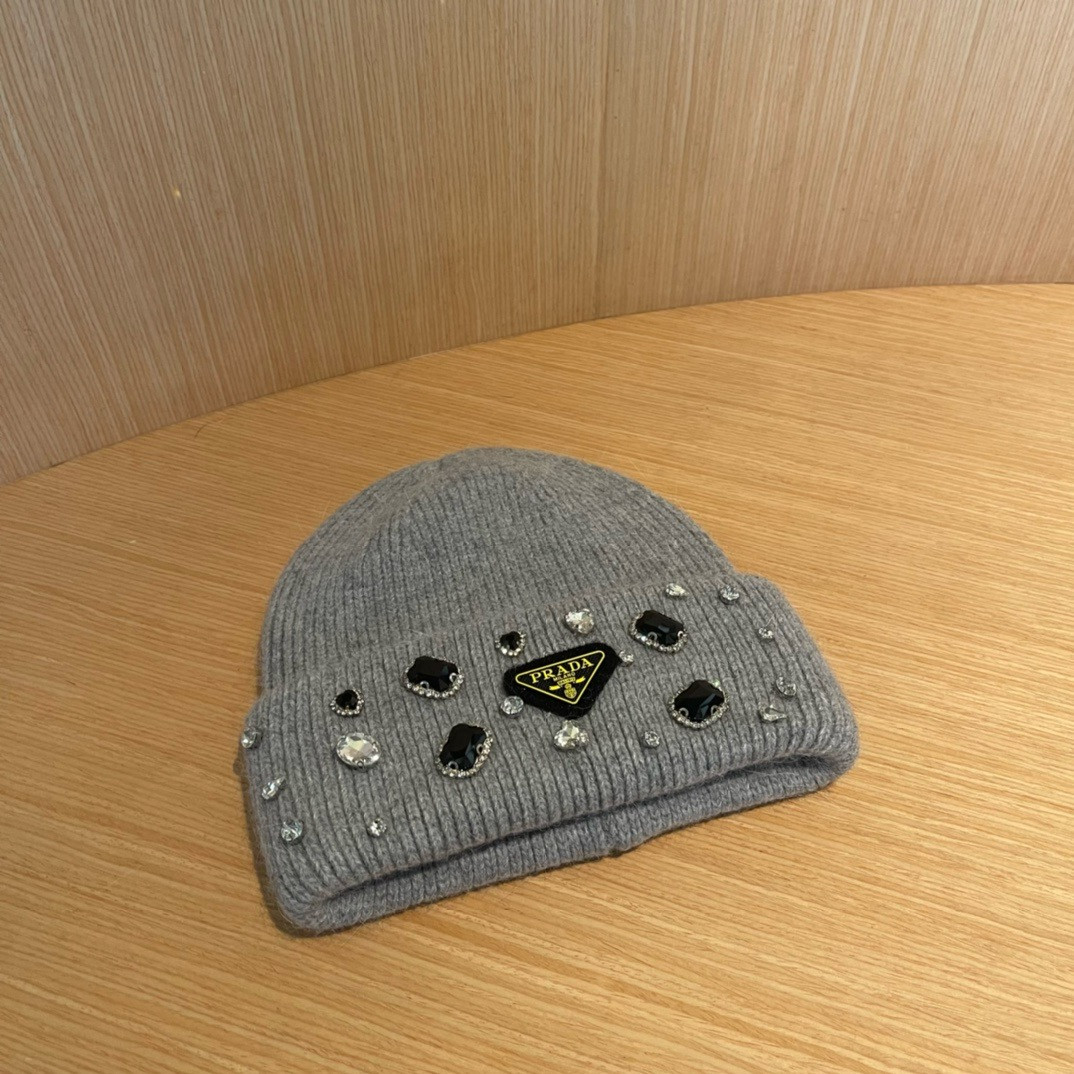 Pra*a beanie