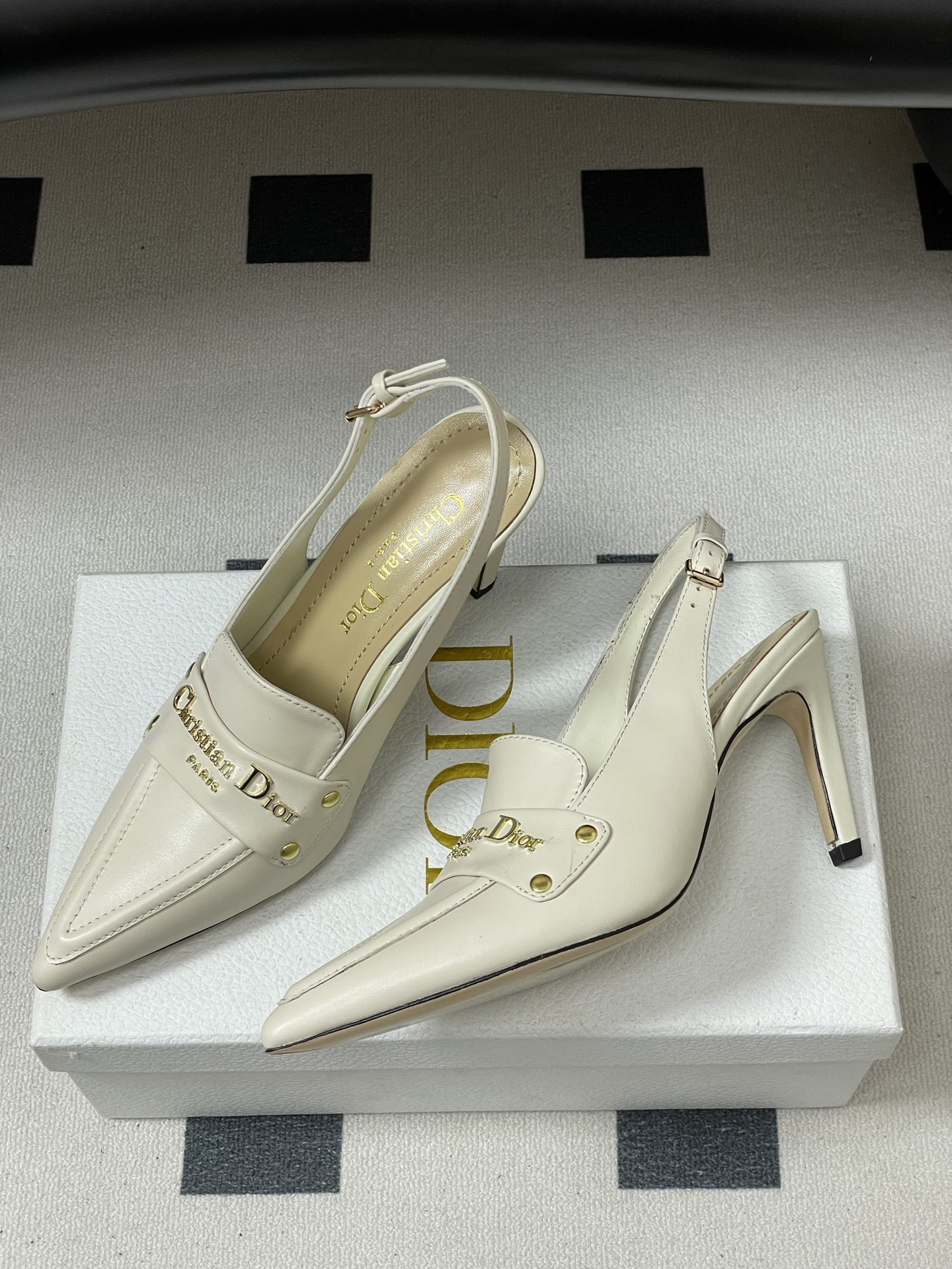 UA D10r Boy Slingback Pump 8.5cm Heel