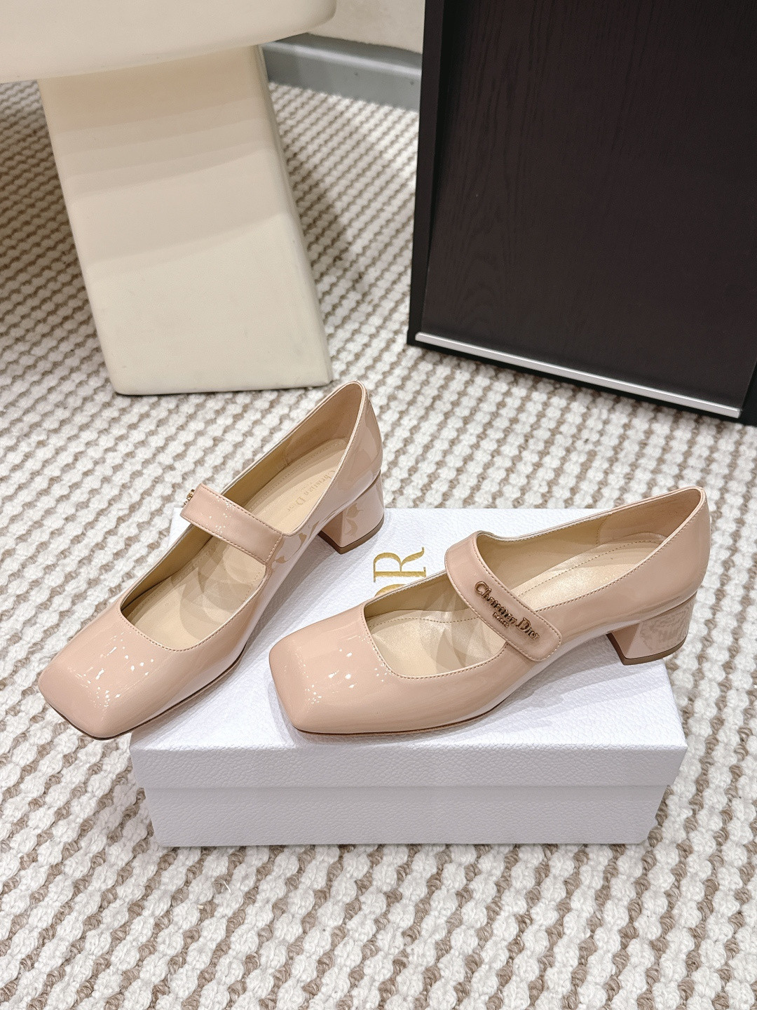 ua D10r lolita high heels
