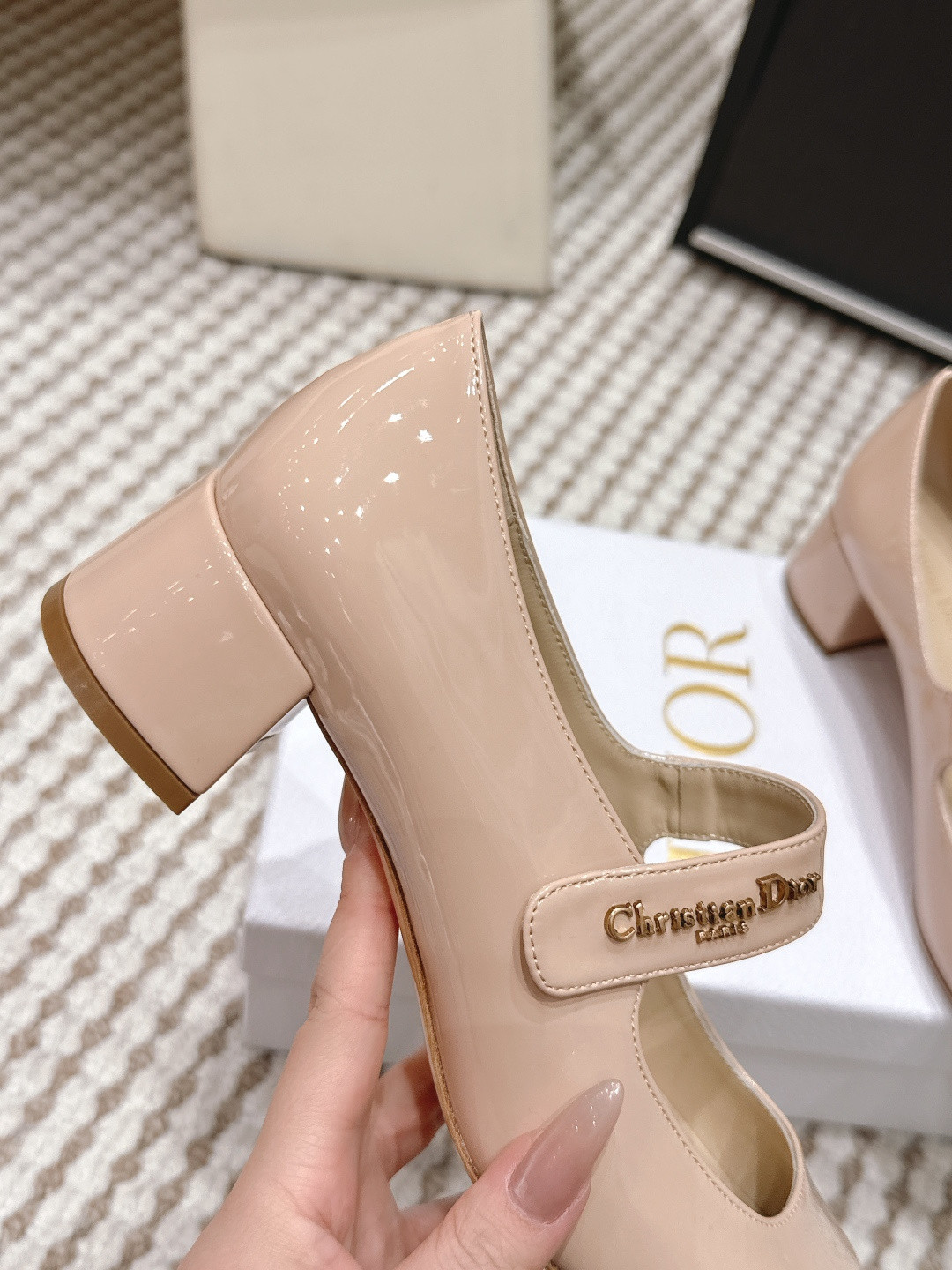 ua D10r lolita high heels