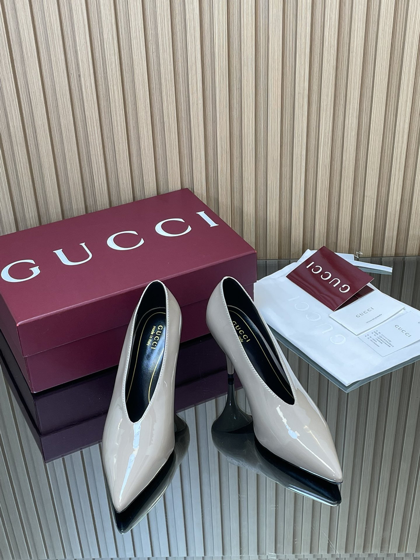 ua Gvc*1 97 heeled pump