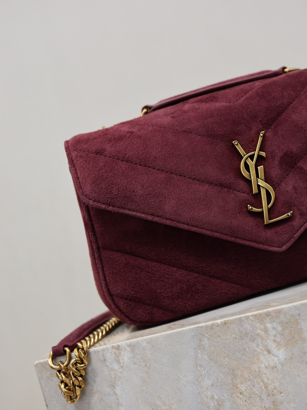 Y51 loulou small in suede 24x14x6cm