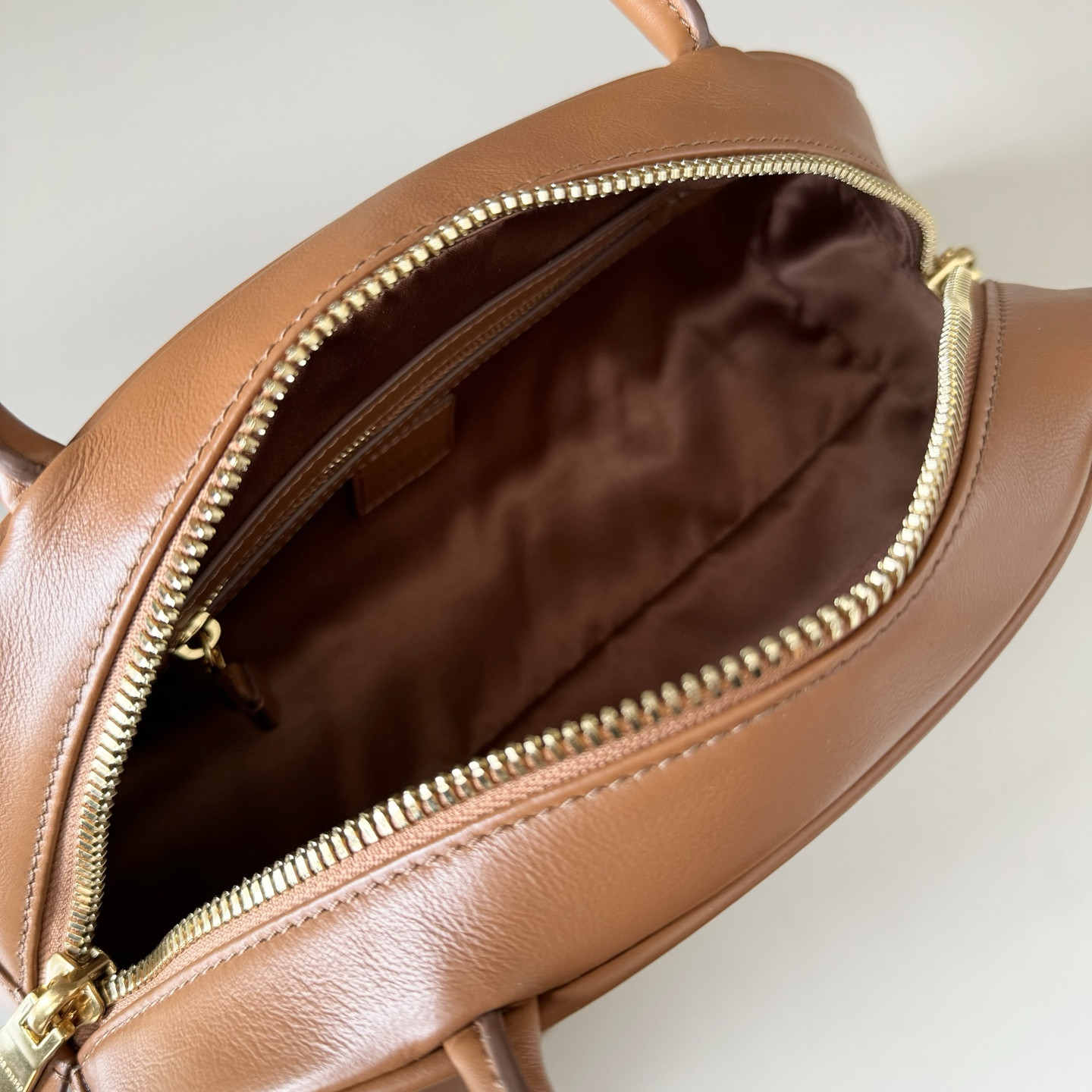 M1v M1v medium beau leather bag 13x30x13.5cm