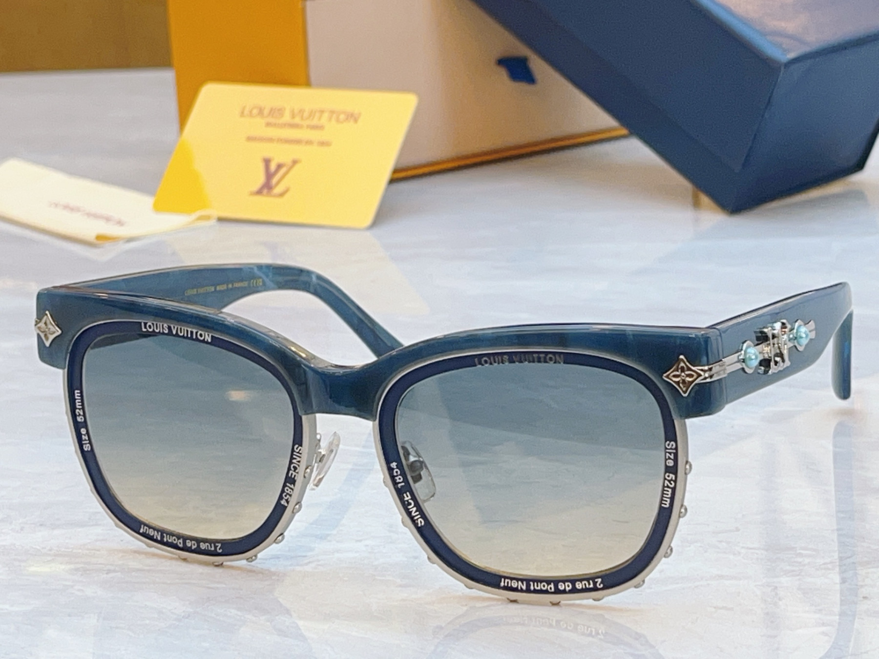 LV Glasses Z2022U 53-21-140