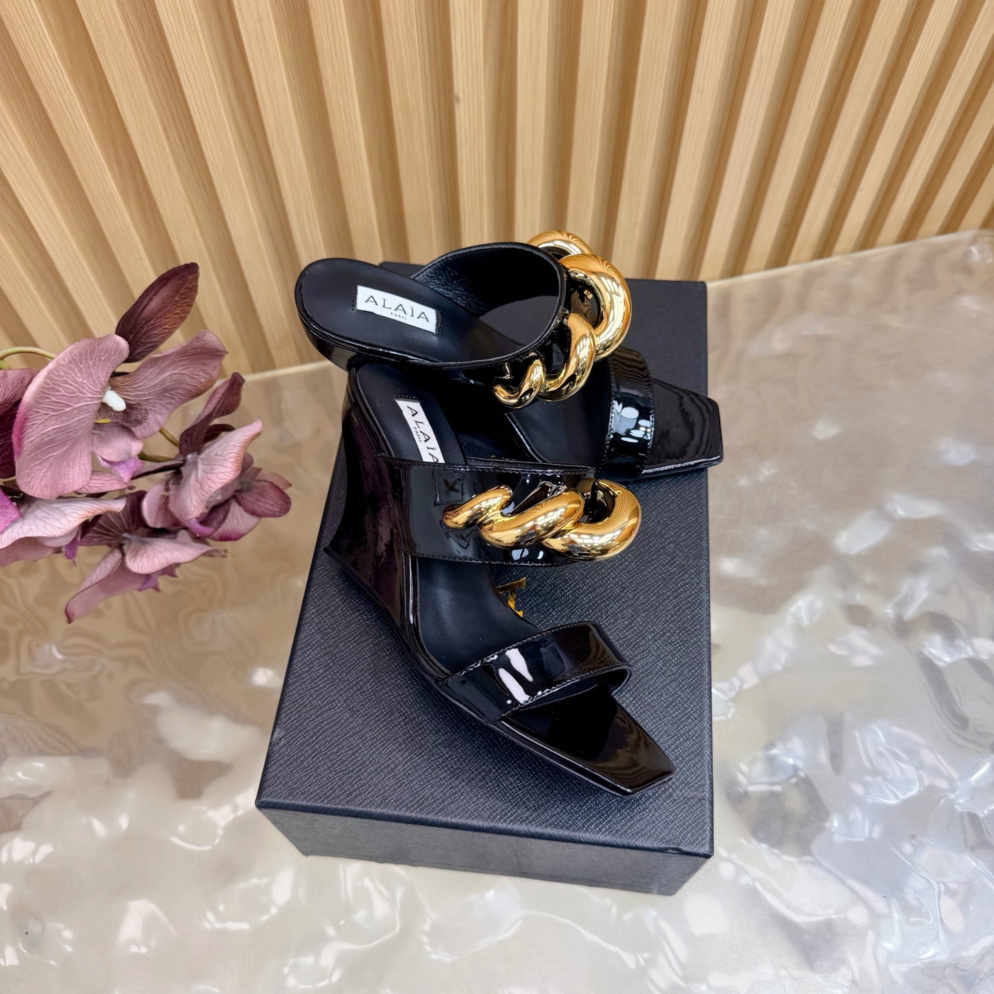 ua A1a1a wave jewel mules