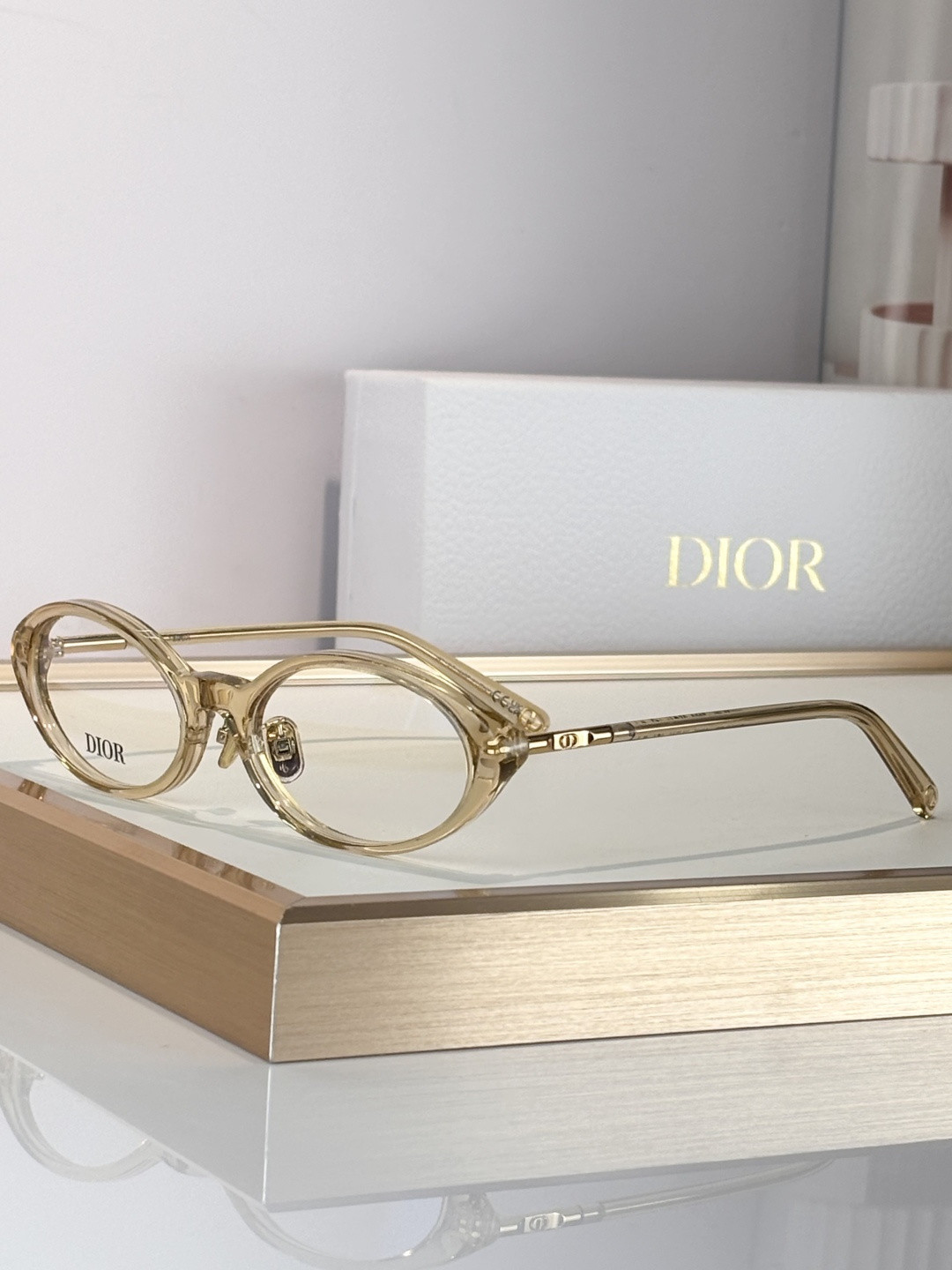 D10r glasses minicd r8f 52-17-145