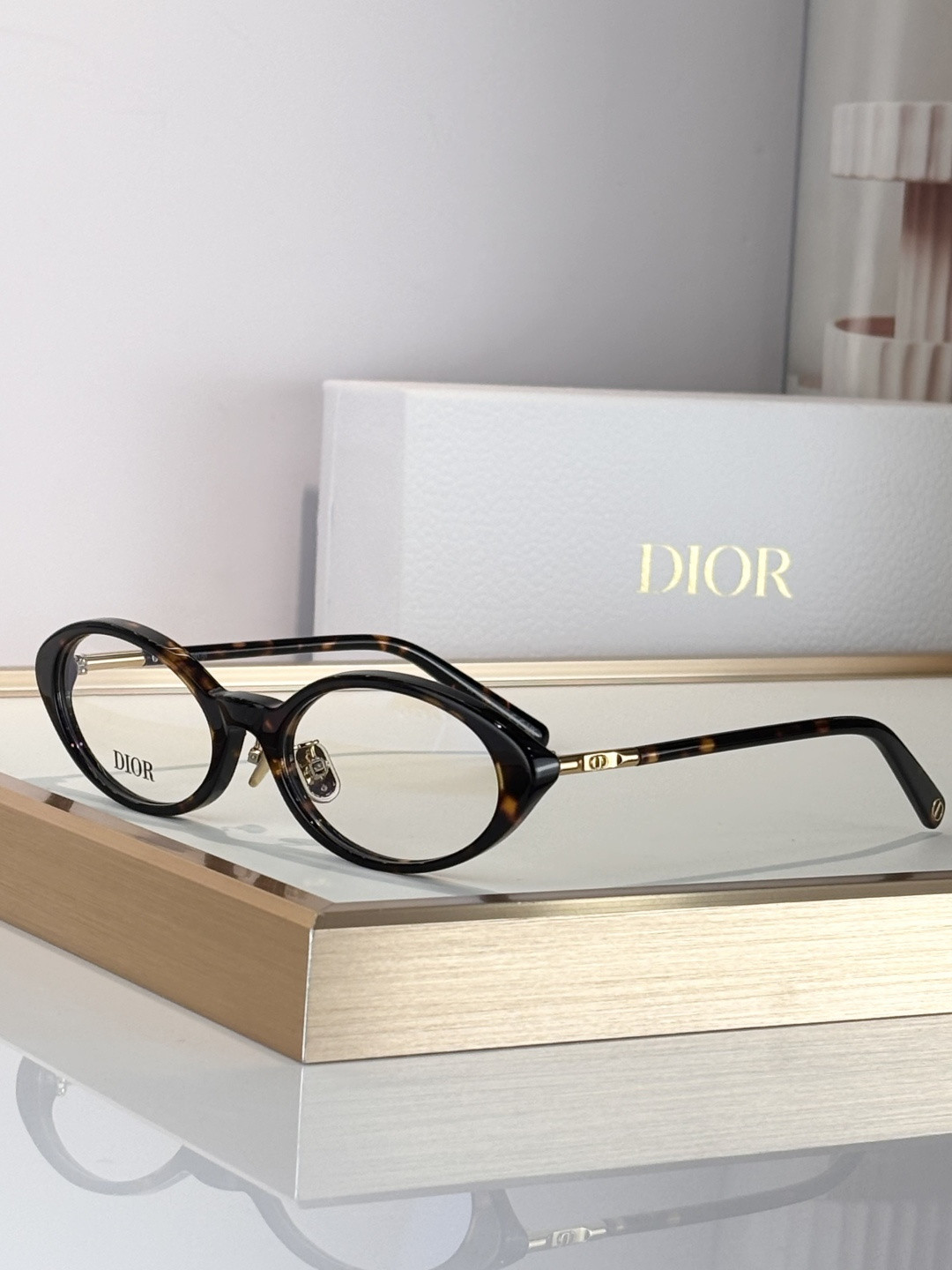 D10r glasses minicd r8f 52-17-145