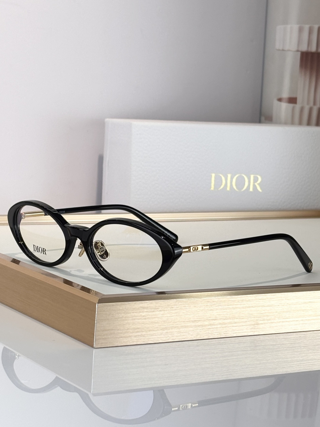 D10r glasses minicd r8f 52-17-145