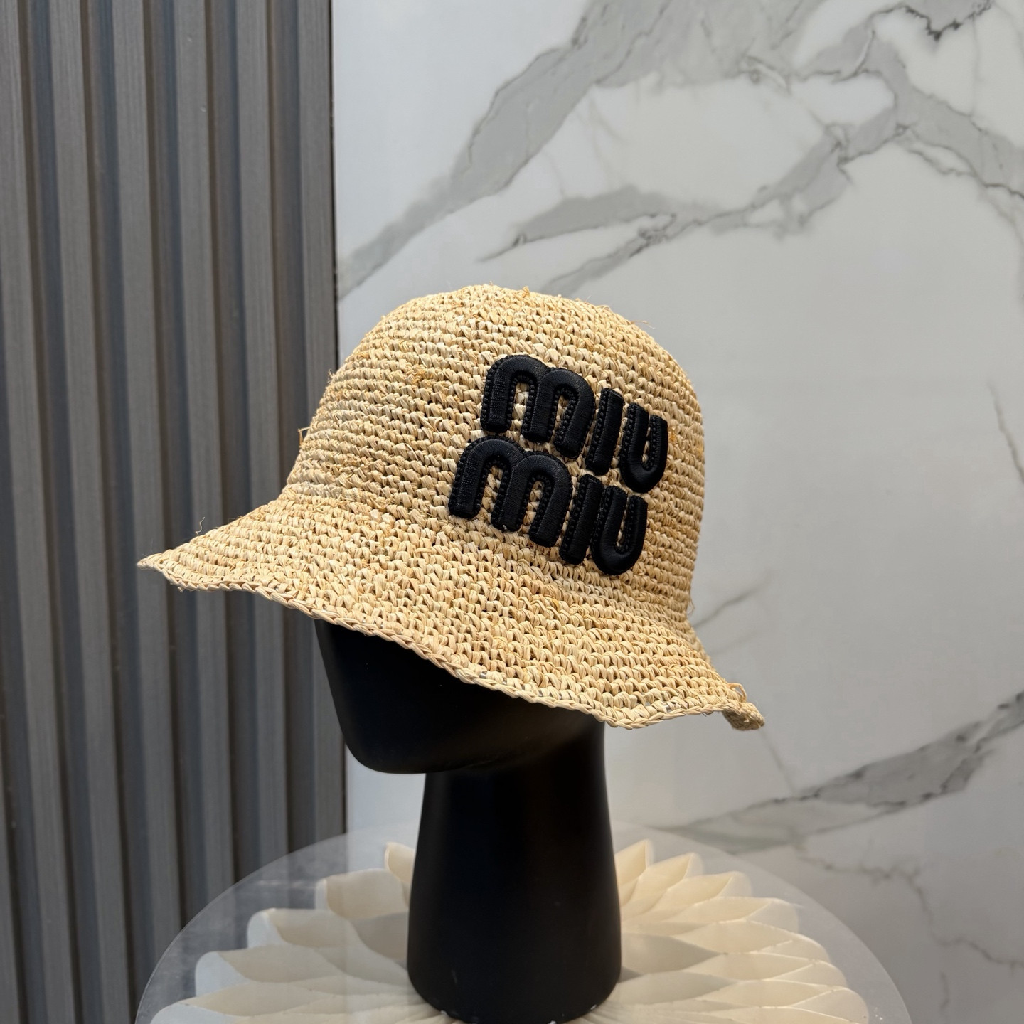 M1v M1v straw hat