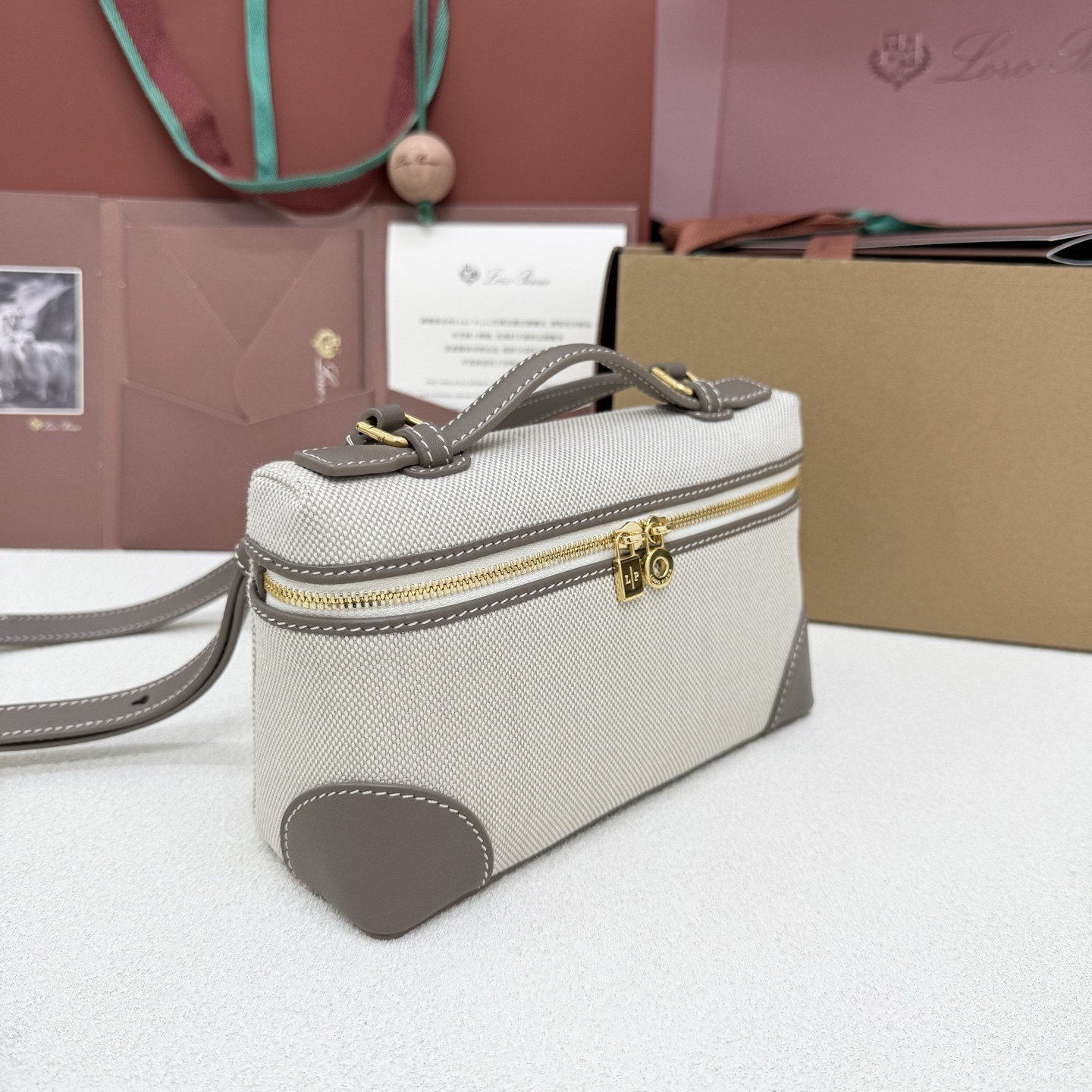 L0r0 P1ana extra pocket l19 11 x 19 x 6.5 cm