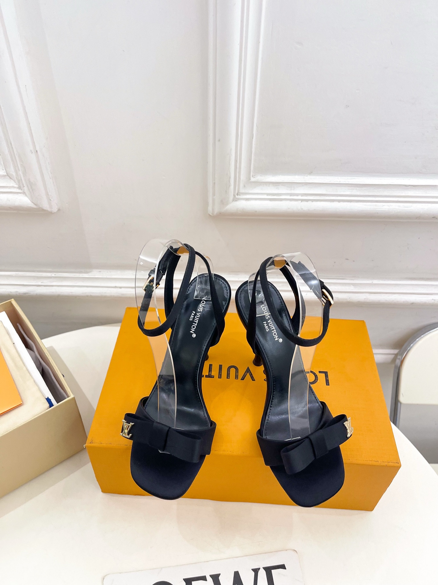 UA LV 6AM Sandal 9.5cm Heel