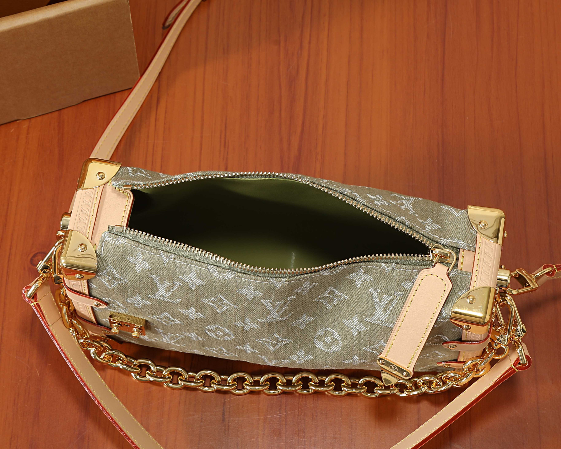LV Side Trunk MM East West M27451 28x15x7cm