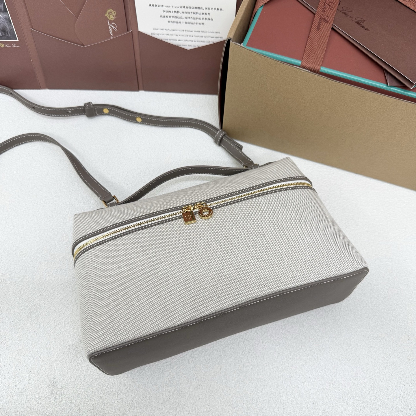 L0r0 P1ana extra pocket l27 16x27x10cm