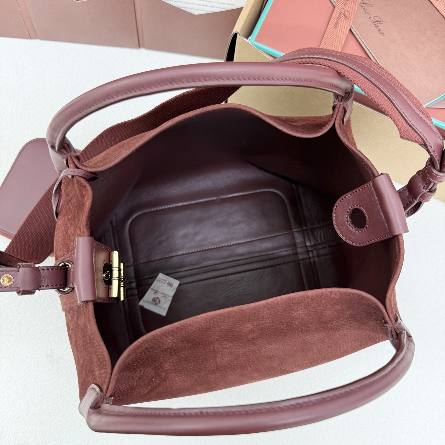L0r0 P1ana large bale bag 28x36x22cm