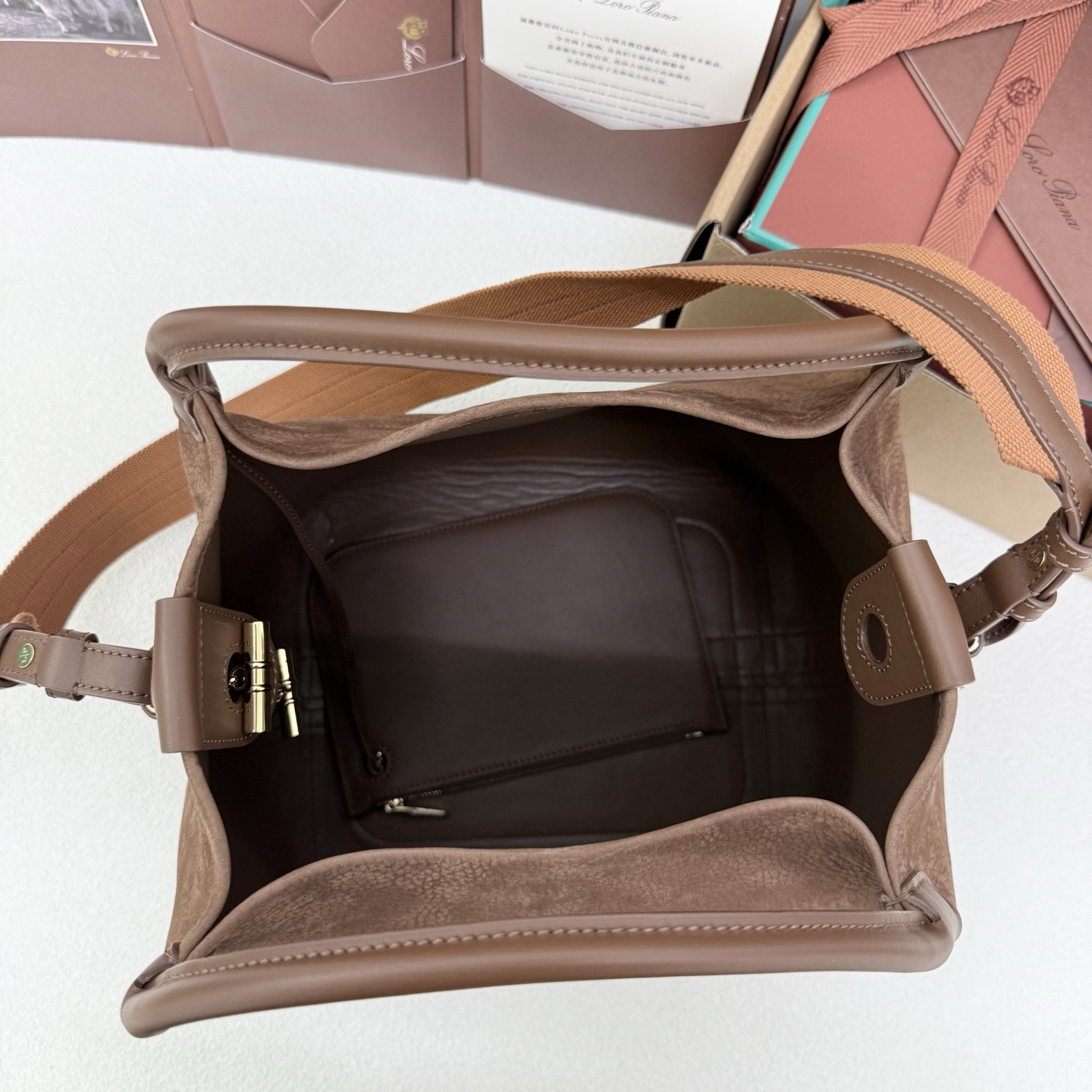L0r0 P1ana large bale bag 28x36x22cm
