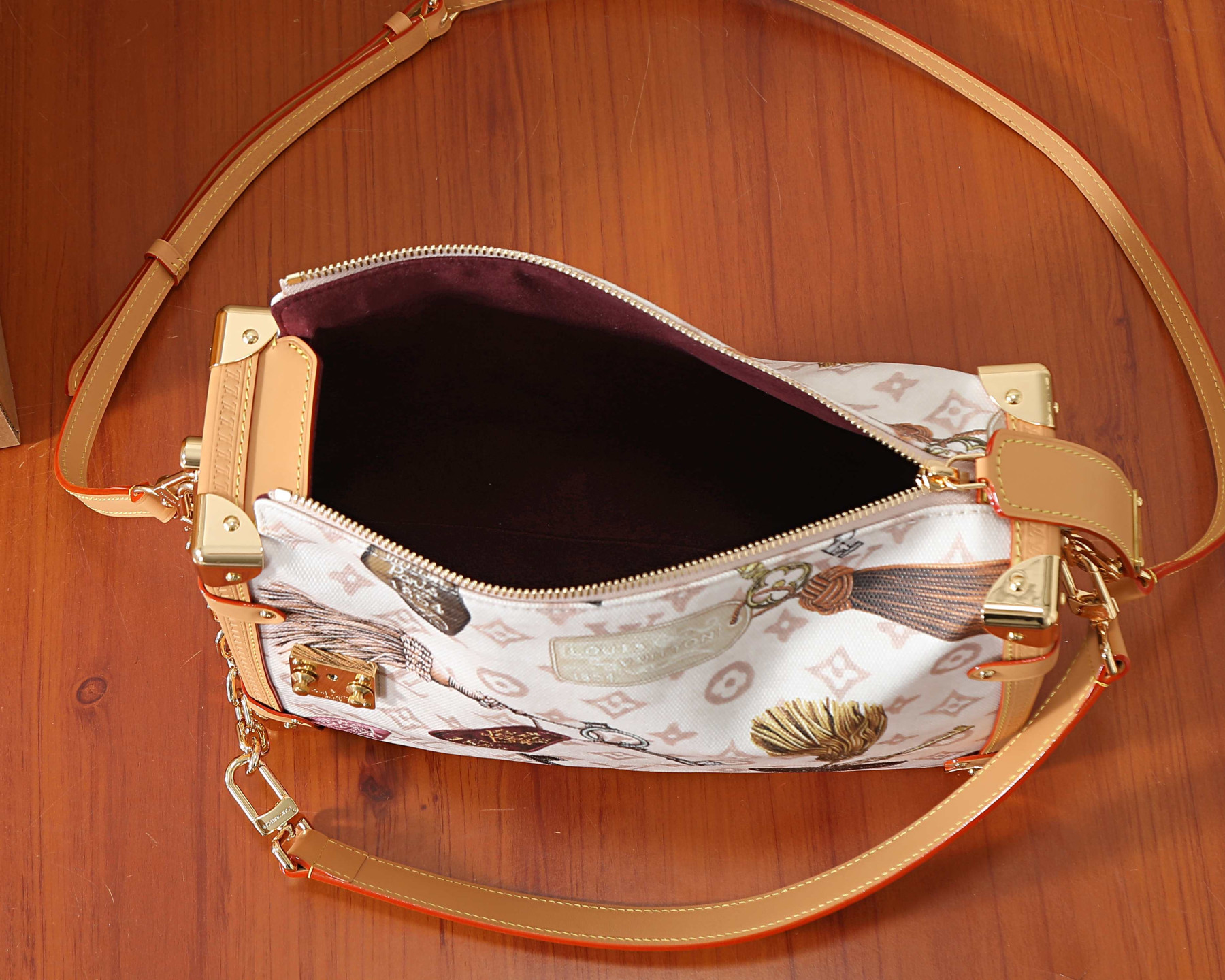LV SIDE TRUNK Medium Handbag M29355 30x20x10cm