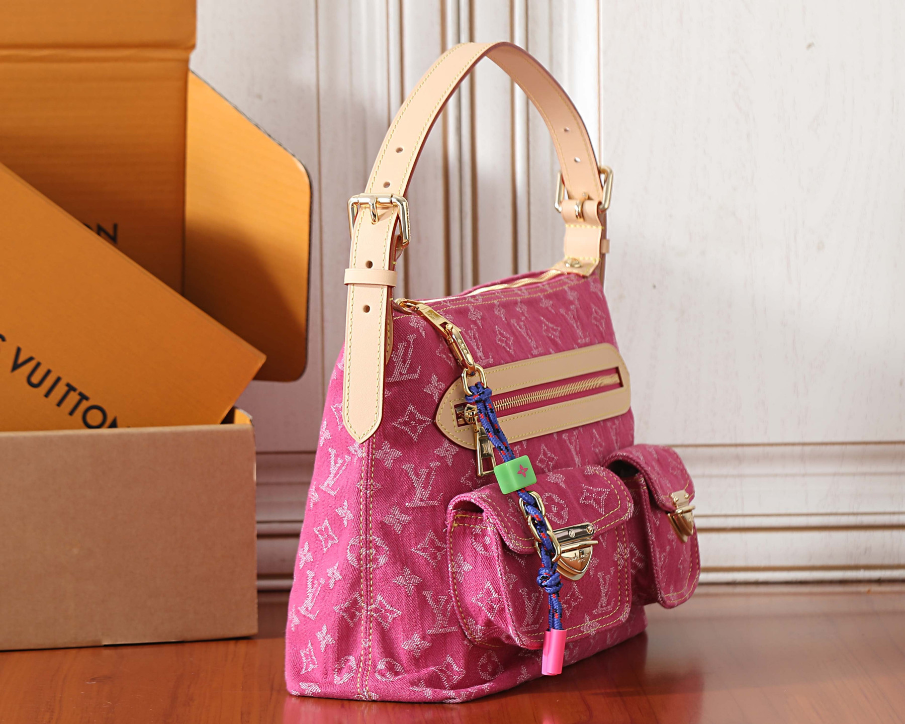 LV Baggy M28266 30x22x13cm
