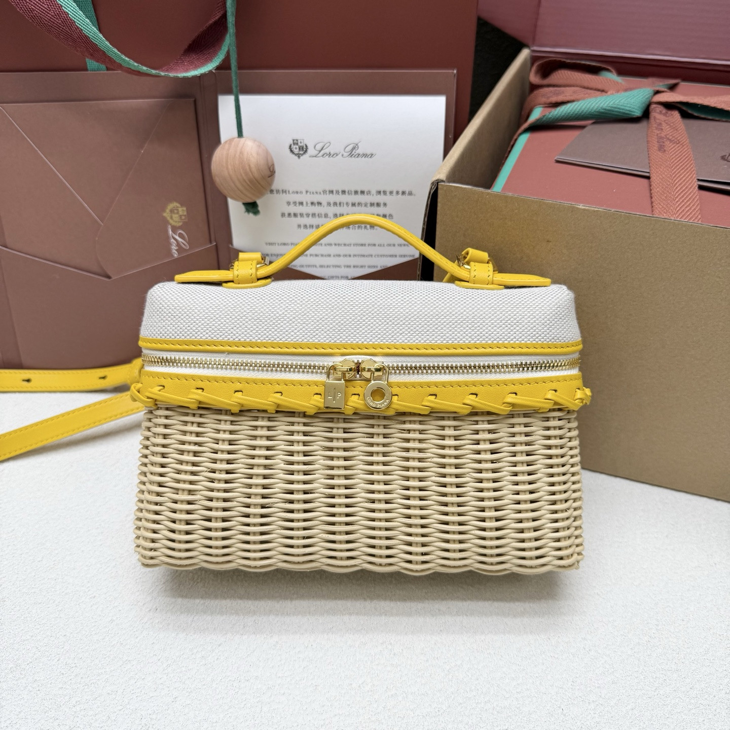 L0r0 P1ana extra pocket l19 wicker bag 19 x 11.5 x 7cm