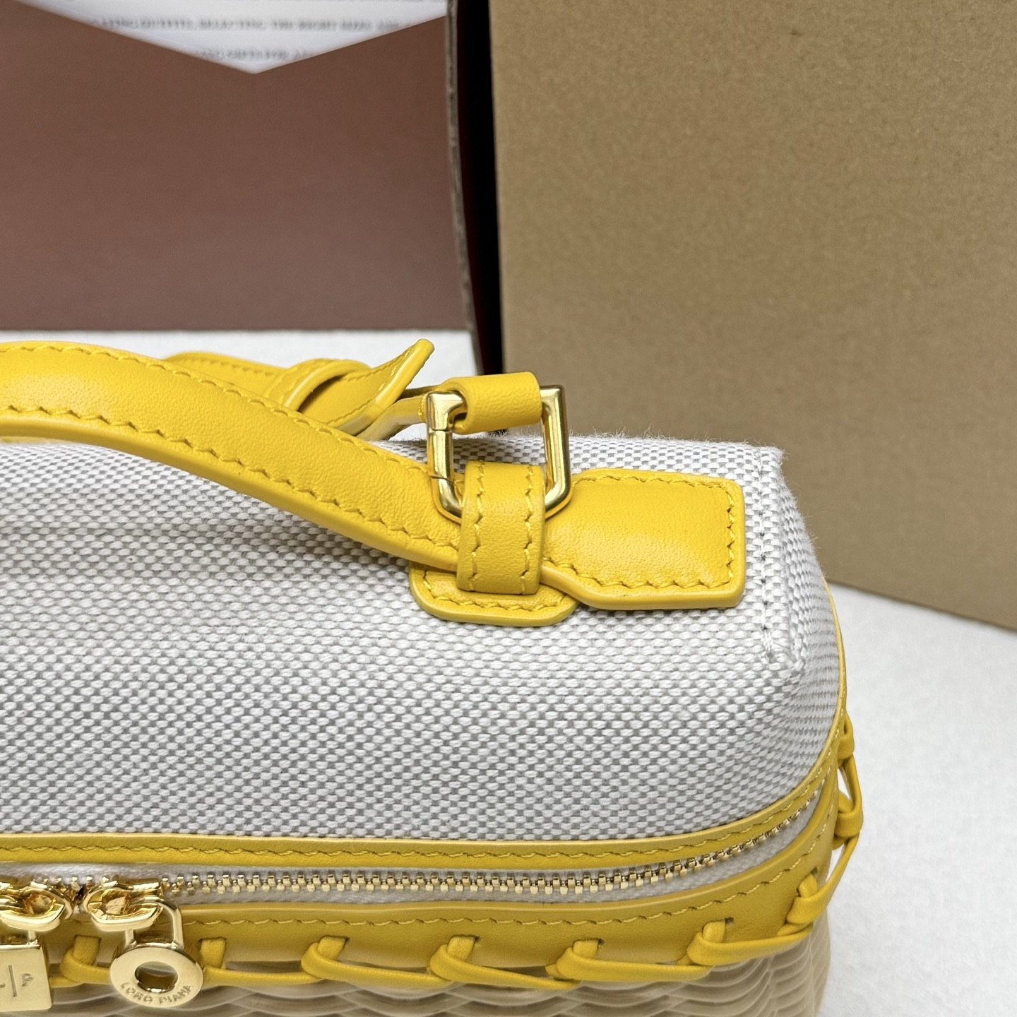L0r0 P1ana extra pocket l19 wicker bag 19 x 11.5 x 7cm