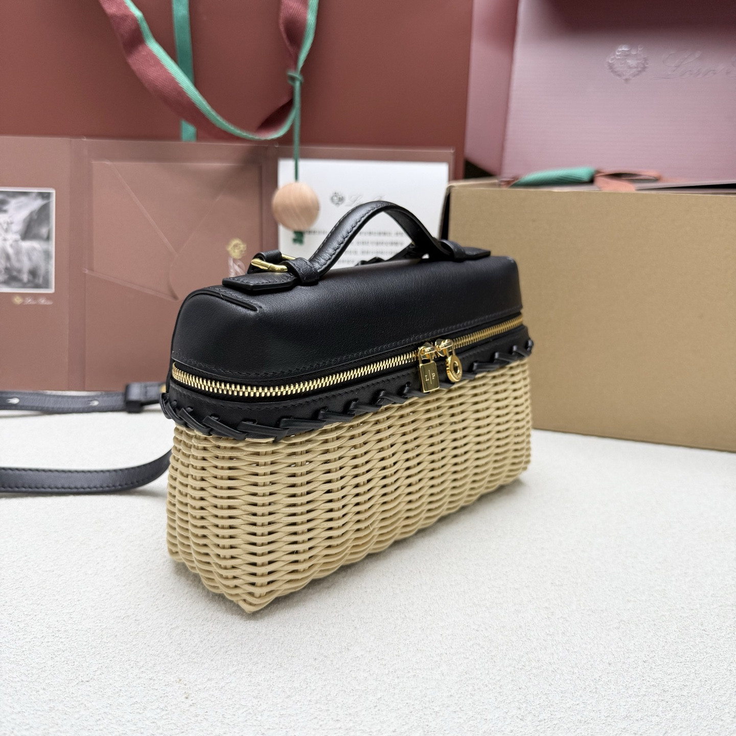 L0r0 P1ana extra pocket l19 wicker bag 19 x 11.5 x 7cm