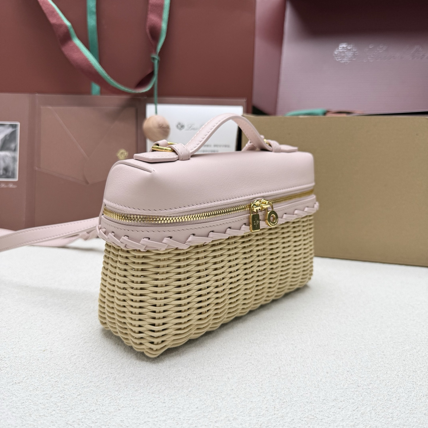 L0r0 P1ana extra pocket l19 wicker bag 19 x 11.5 x 7cm