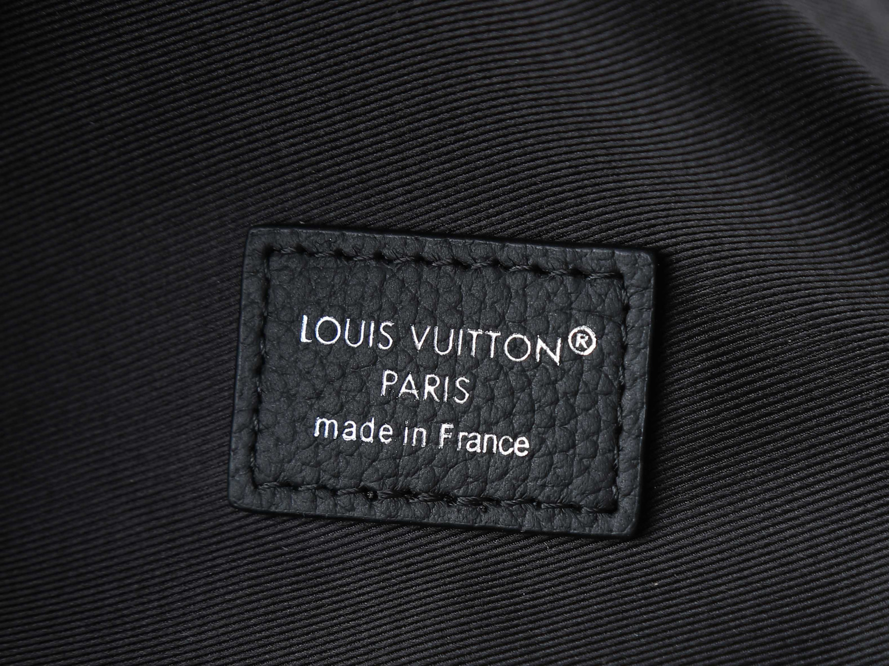 LV Rush Bumbag M14920 30x15x8cm